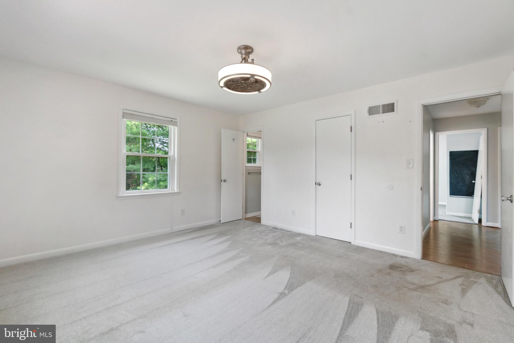 MEADOW RIDGE FARMS - Residential