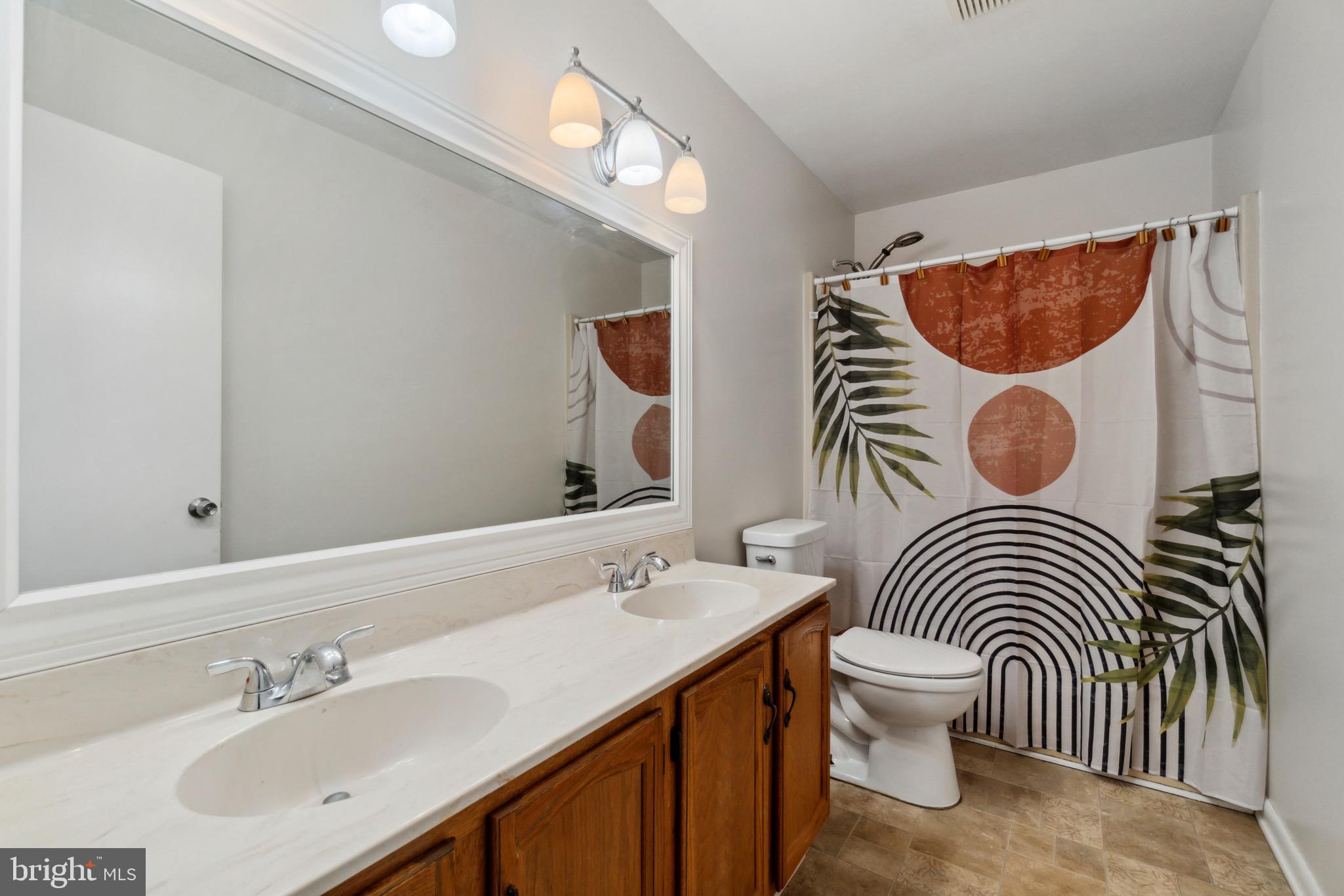 MEADOW RIDGE FARMS - Residential