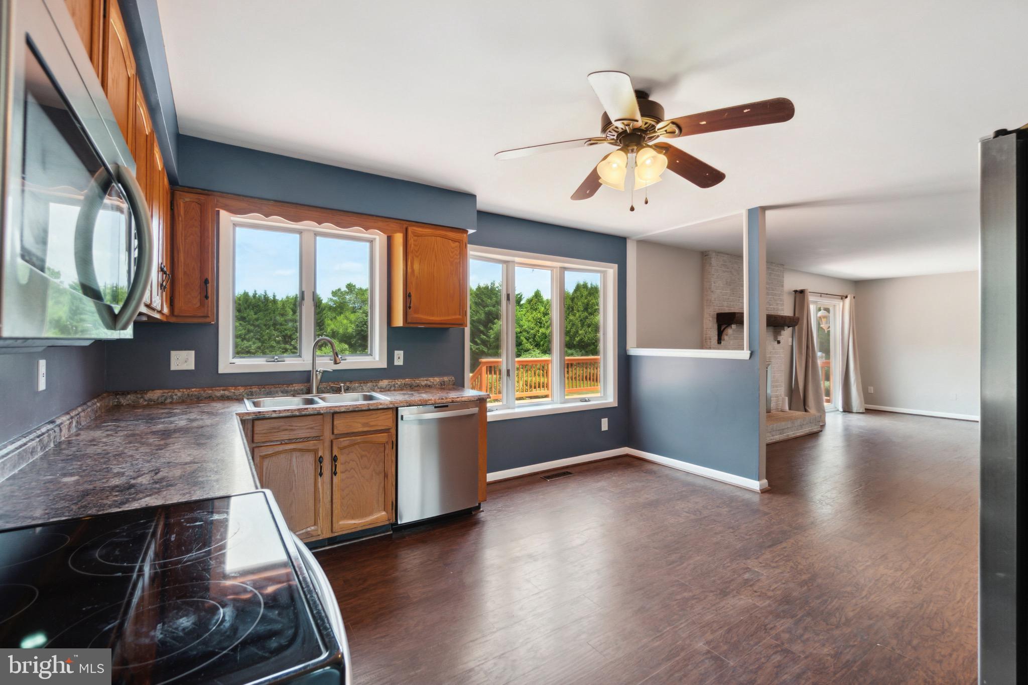 MEADOW RIDGE FARMS - Residential