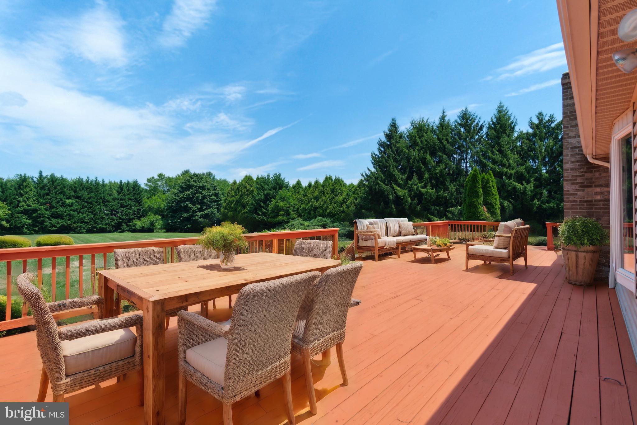 MEADOW RIDGE FARMS - Residential