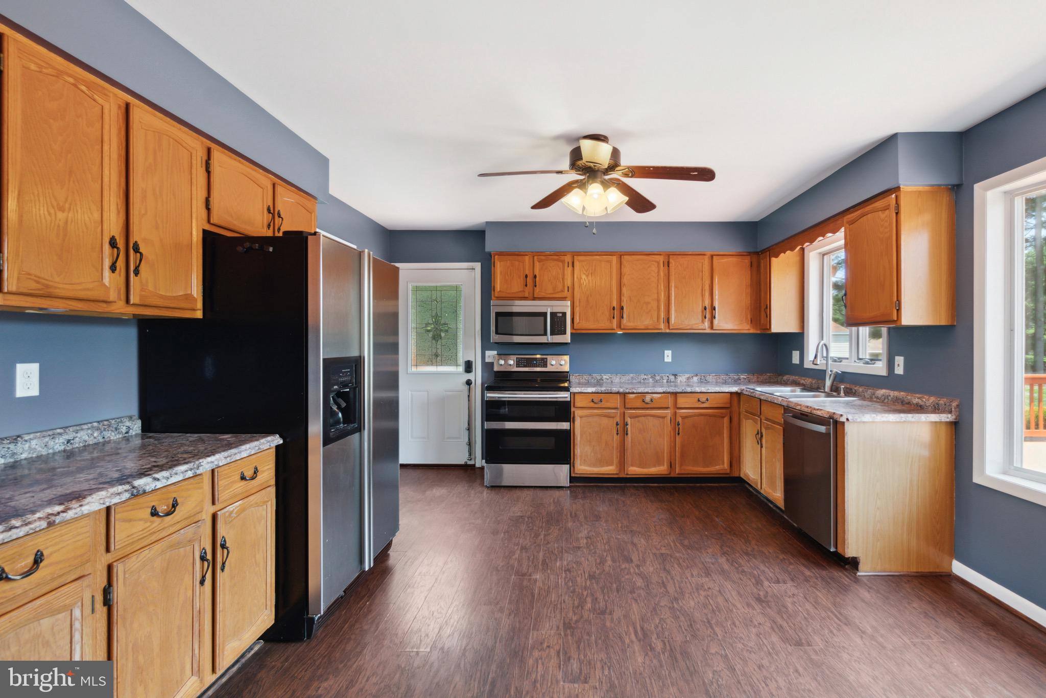 MEADOW RIDGE FARMS - Residential