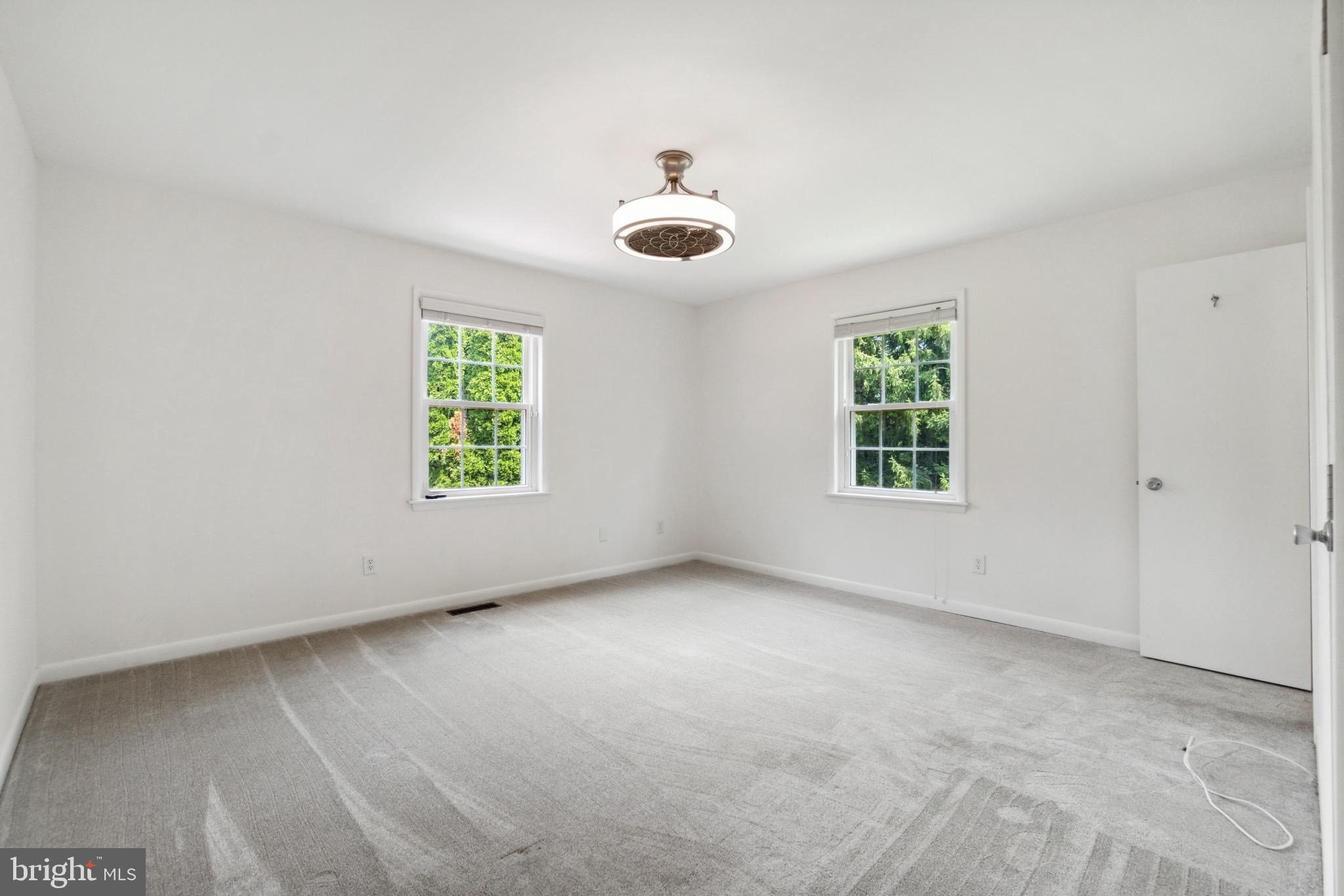 MEADOW RIDGE FARMS - Residential