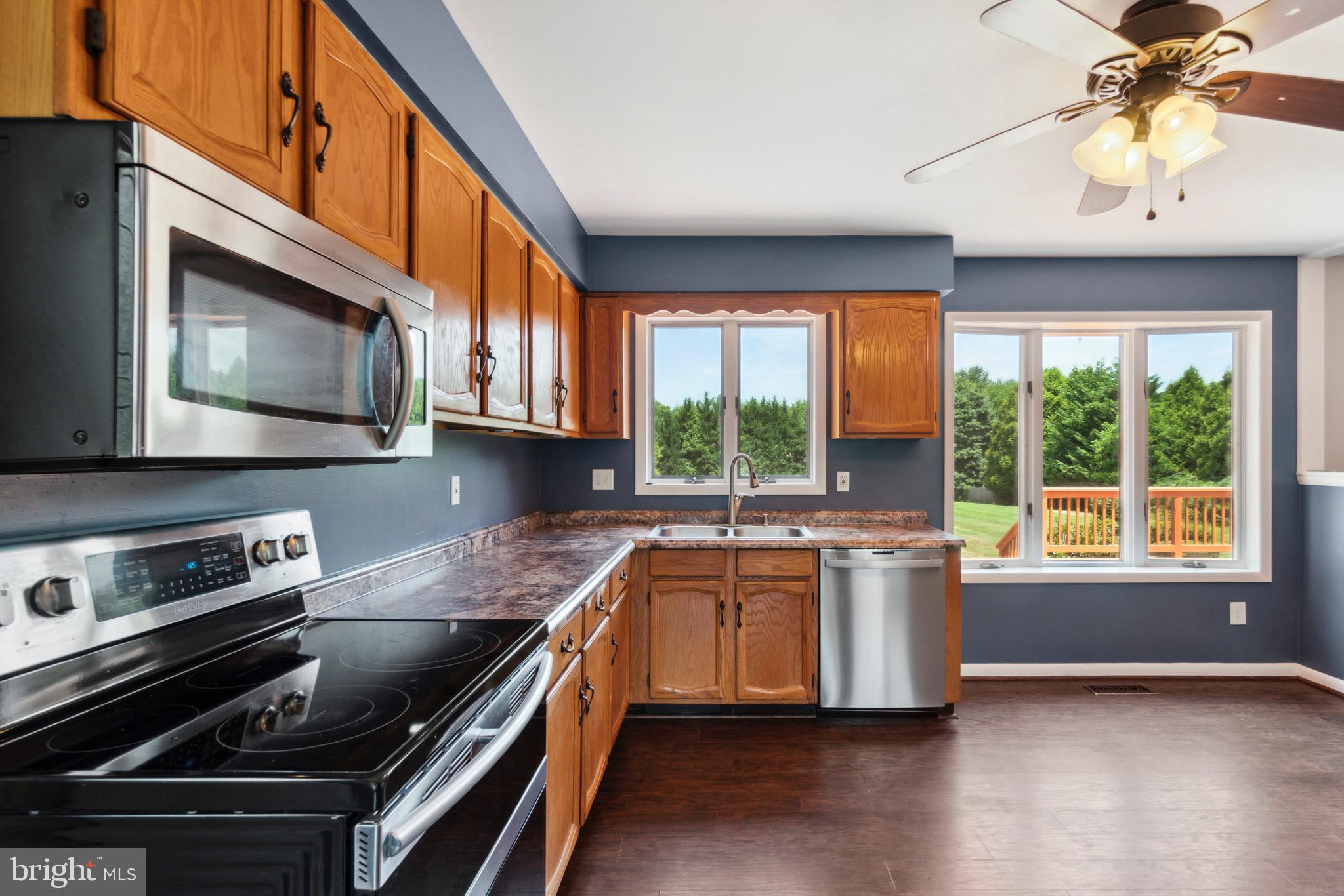 MEADOW RIDGE FARMS - Residential