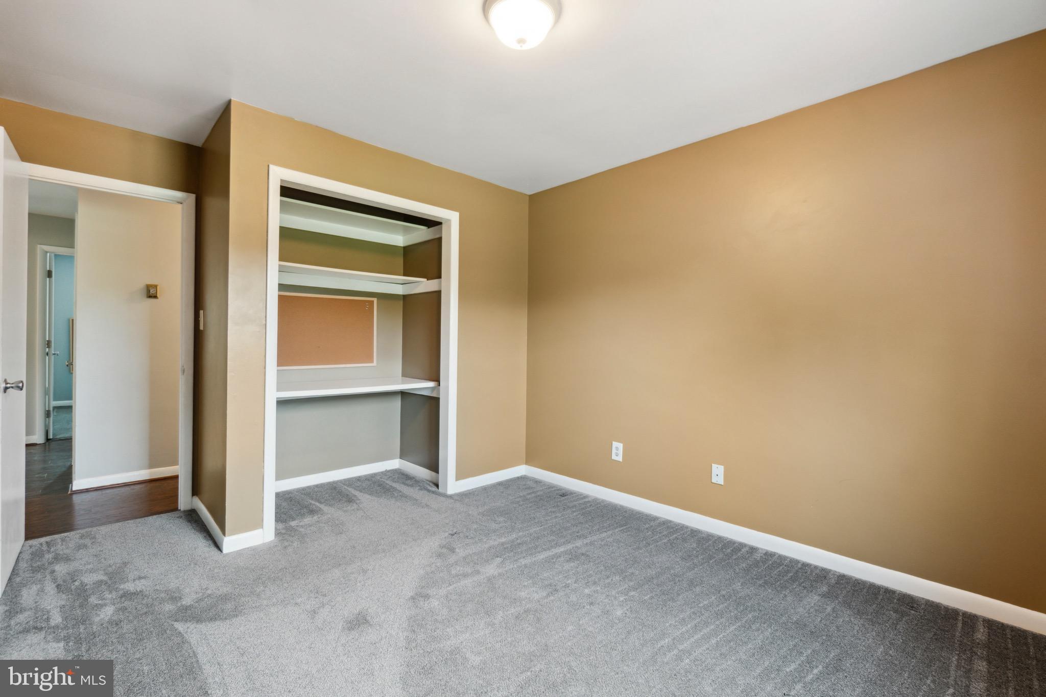 MEADOW RIDGE FARMS - Residential