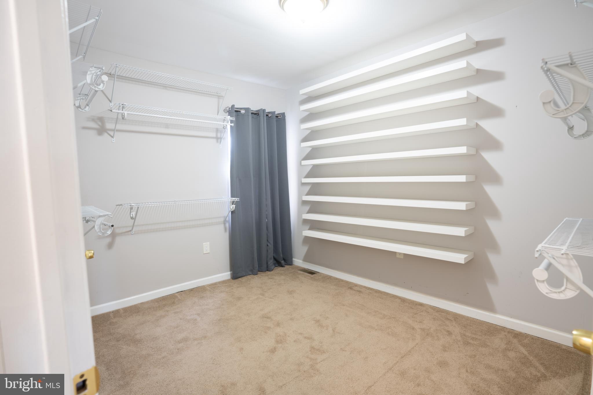 GERMANTOWN (EAST) - Residential