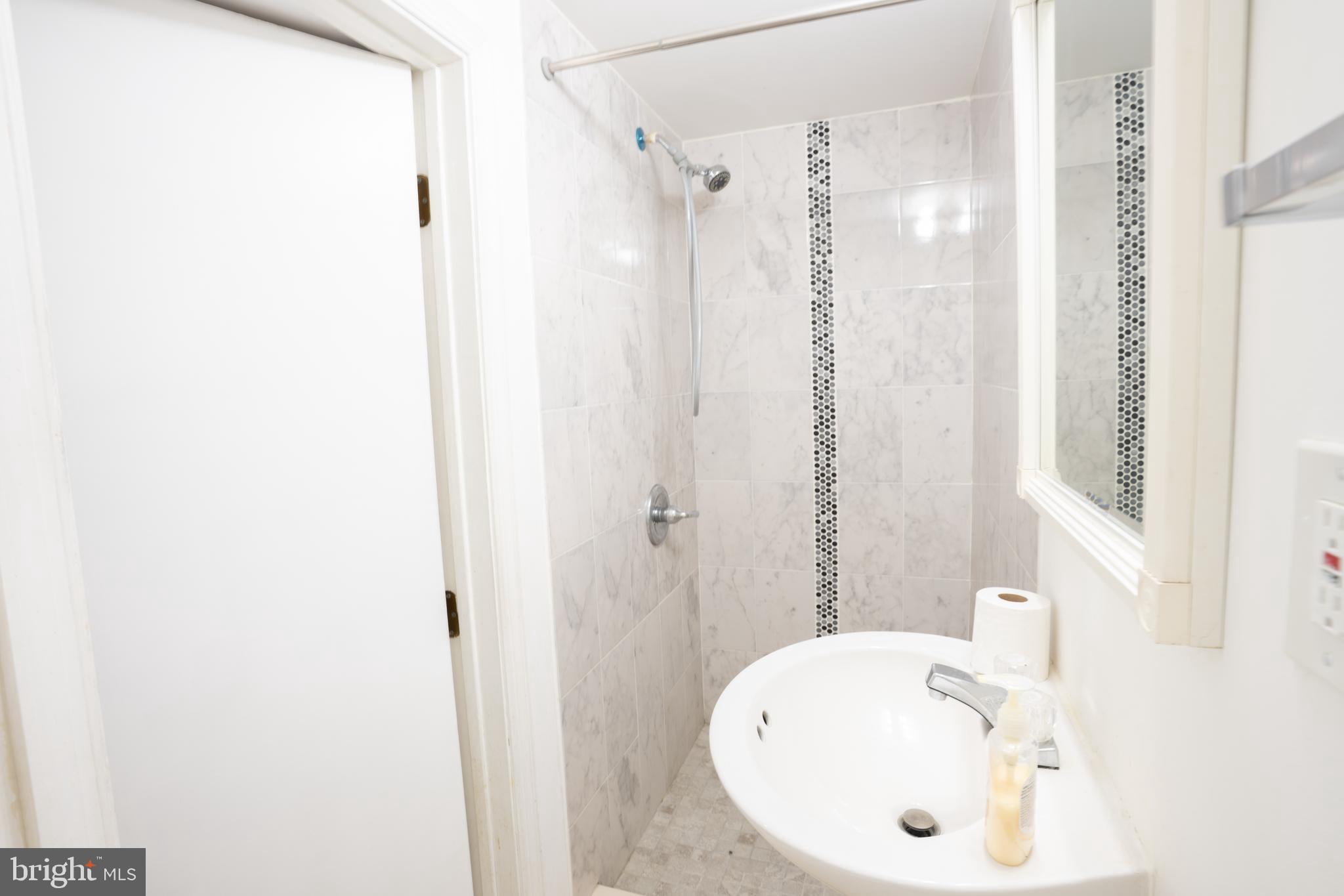 GERMANTOWN (EAST) - Residential