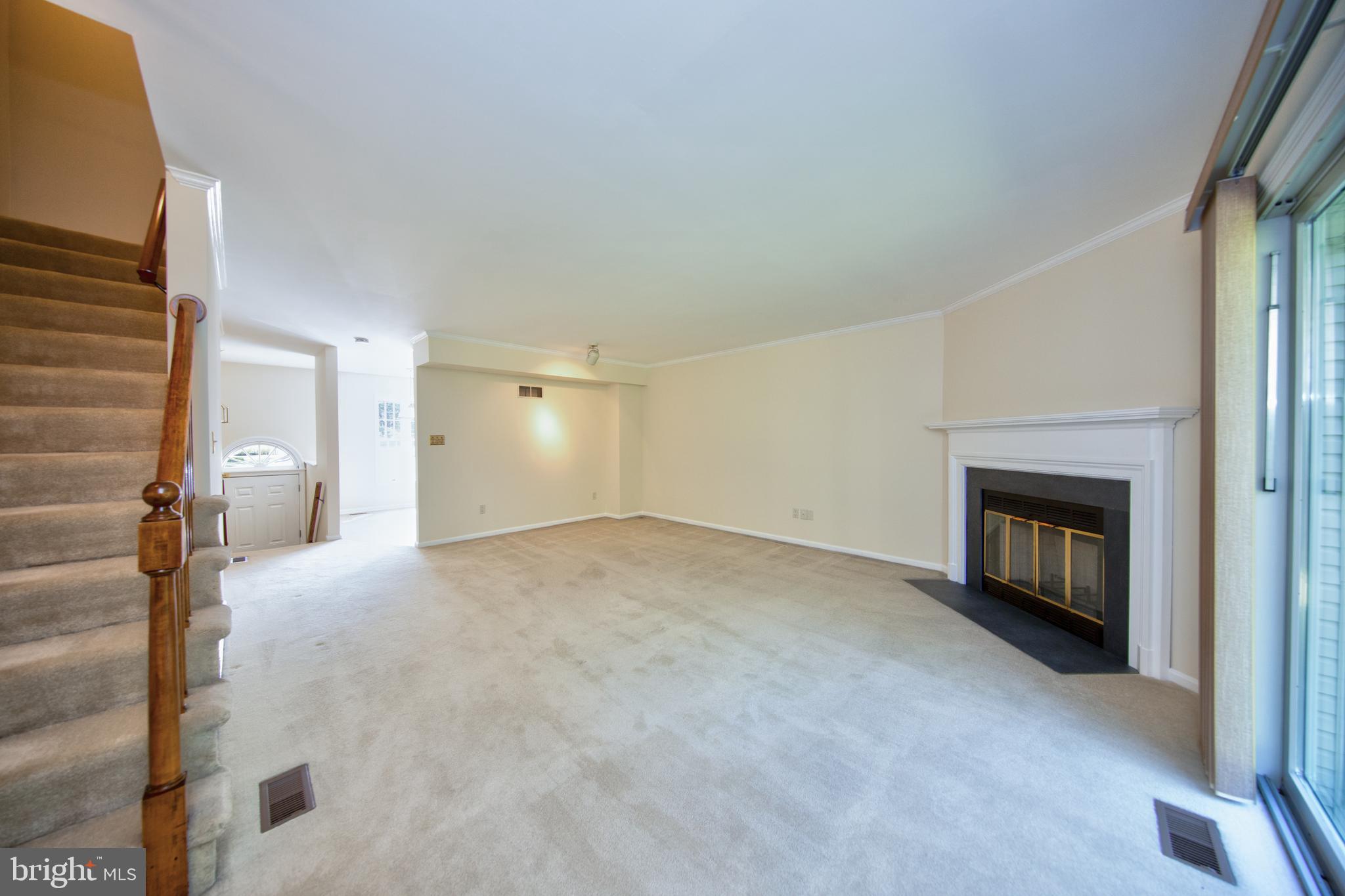 KENMORE SQUARE - Residential