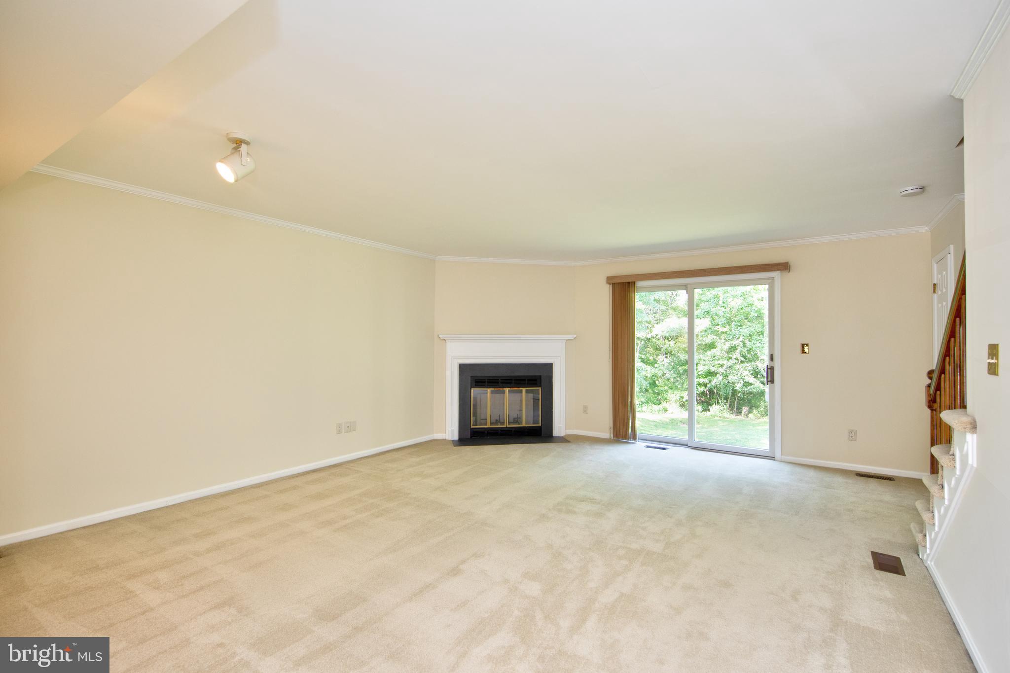 KENMORE SQUARE - Residential