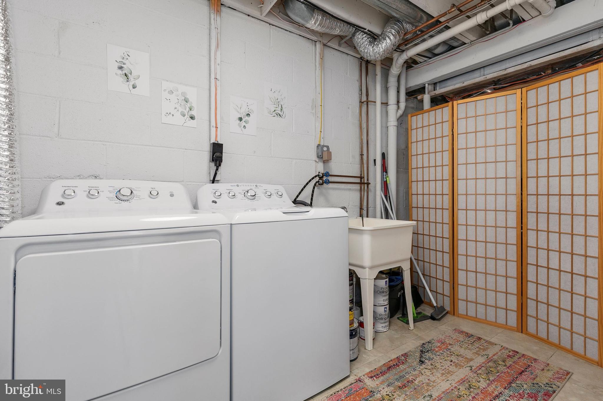 TWINBROOK FOREST - Residential