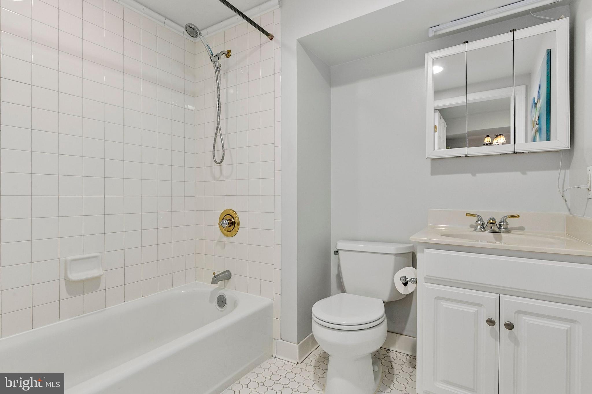 TWINBROOK FOREST - Residential