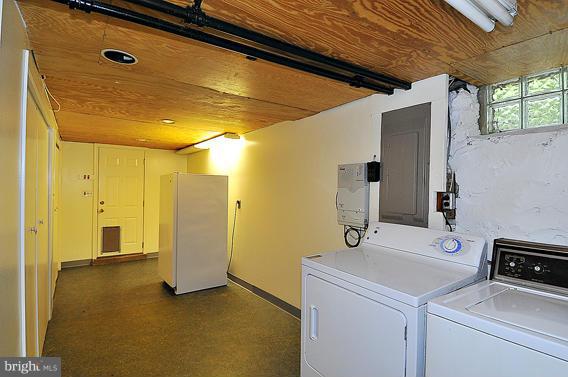 MOUNT RIDGE - Residential Lease