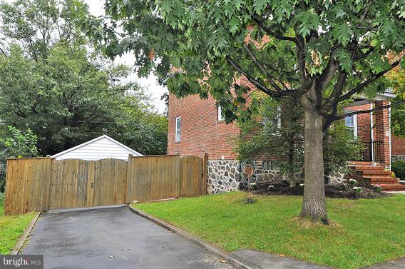 MOUNT RIDGE - Residential Lease