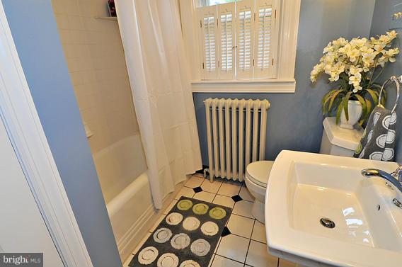 MOUNT RIDGE - Residential Lease