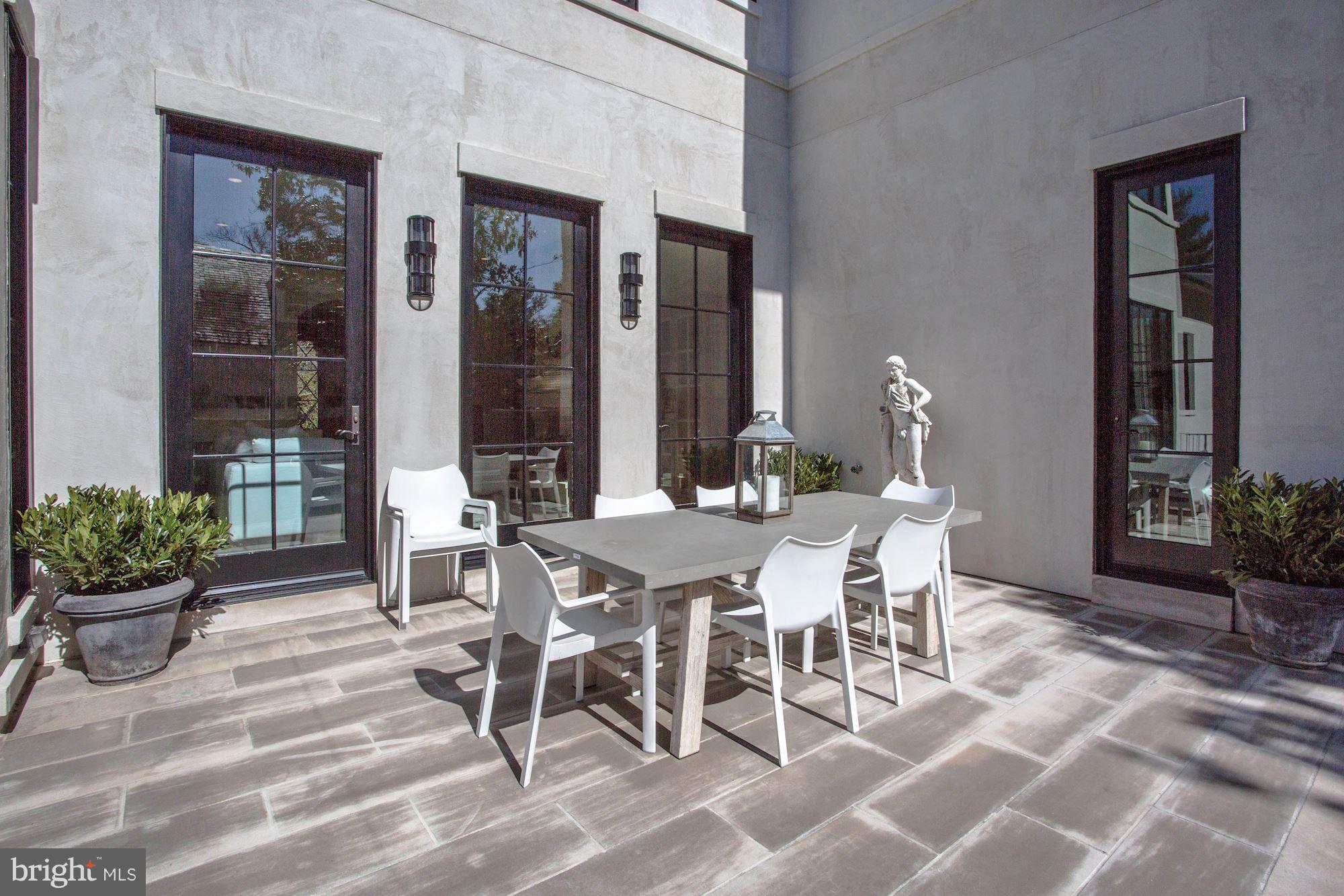 KENWOOD - Residential