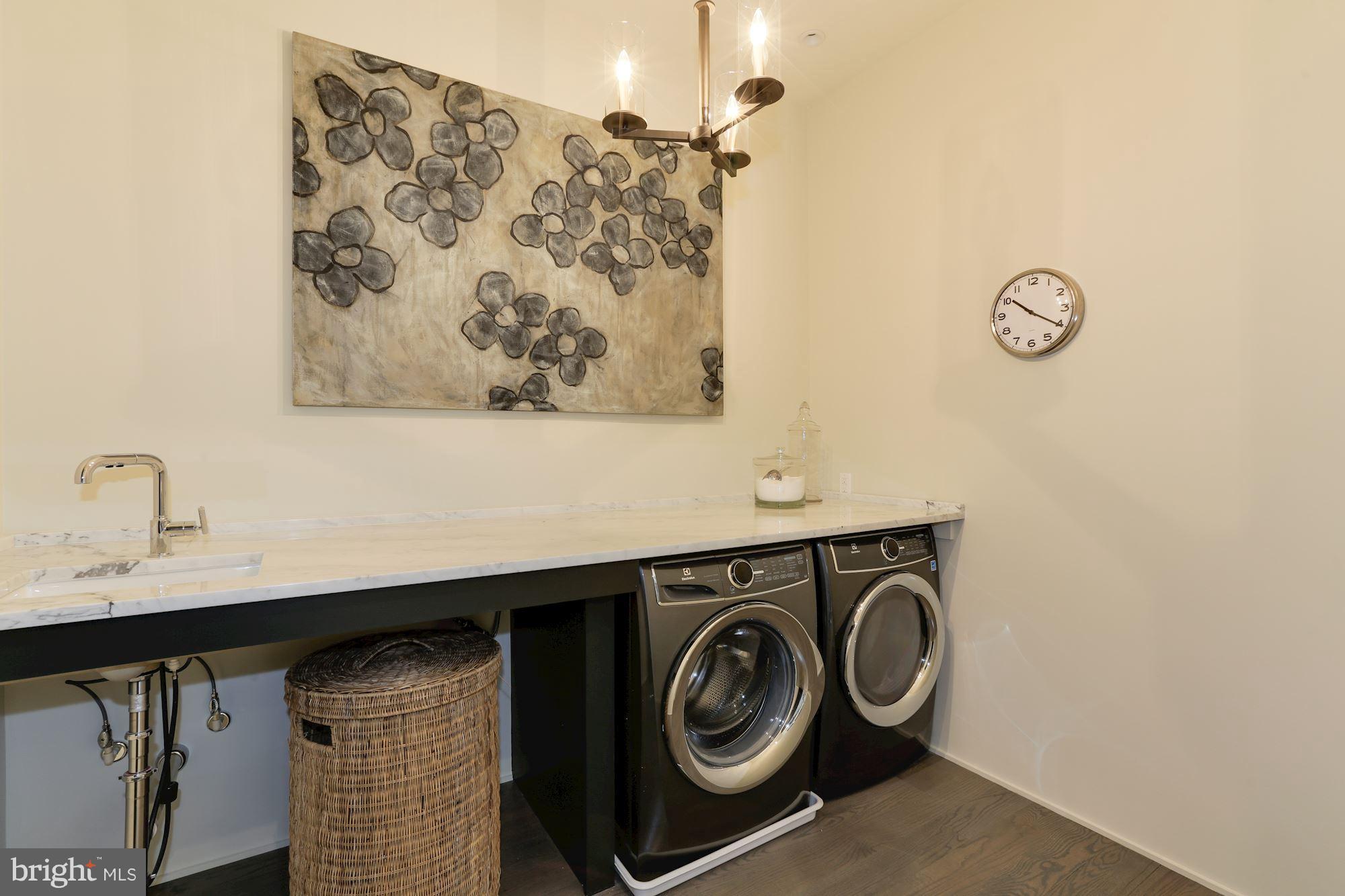 KENWOOD - Residential