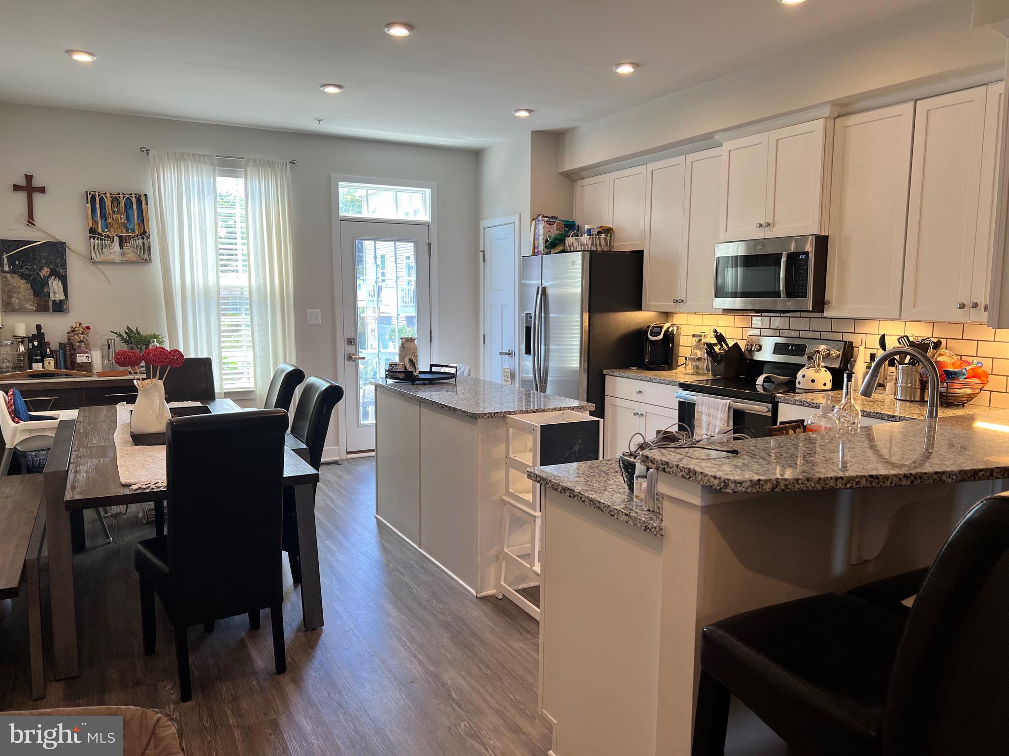 AVONDALE RIDGE - Residential Lease