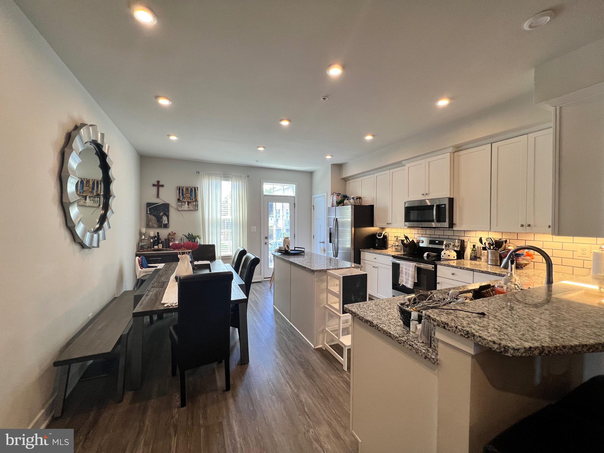 AVONDALE RIDGE - Residential Lease