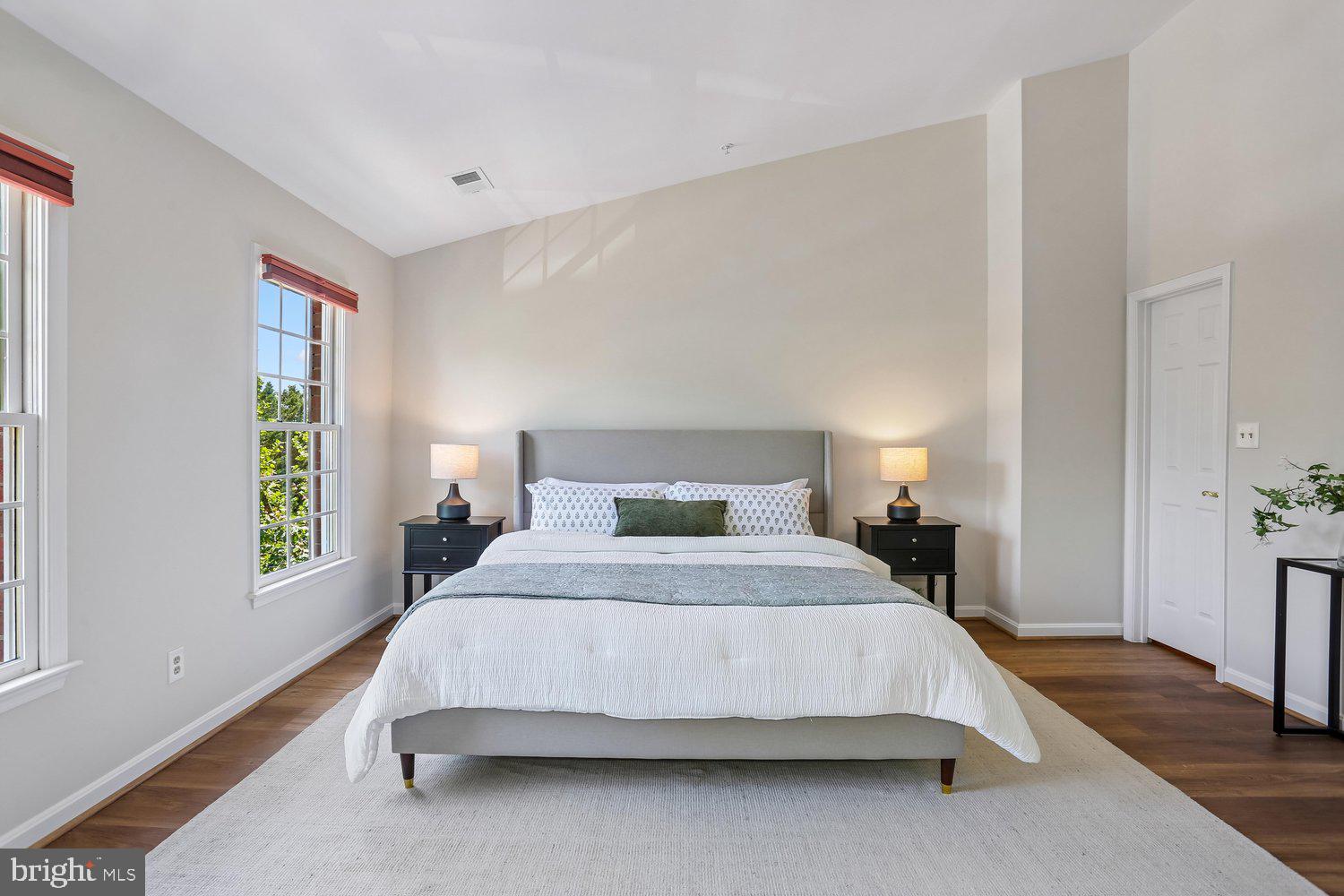 KENTLANDS - Residential