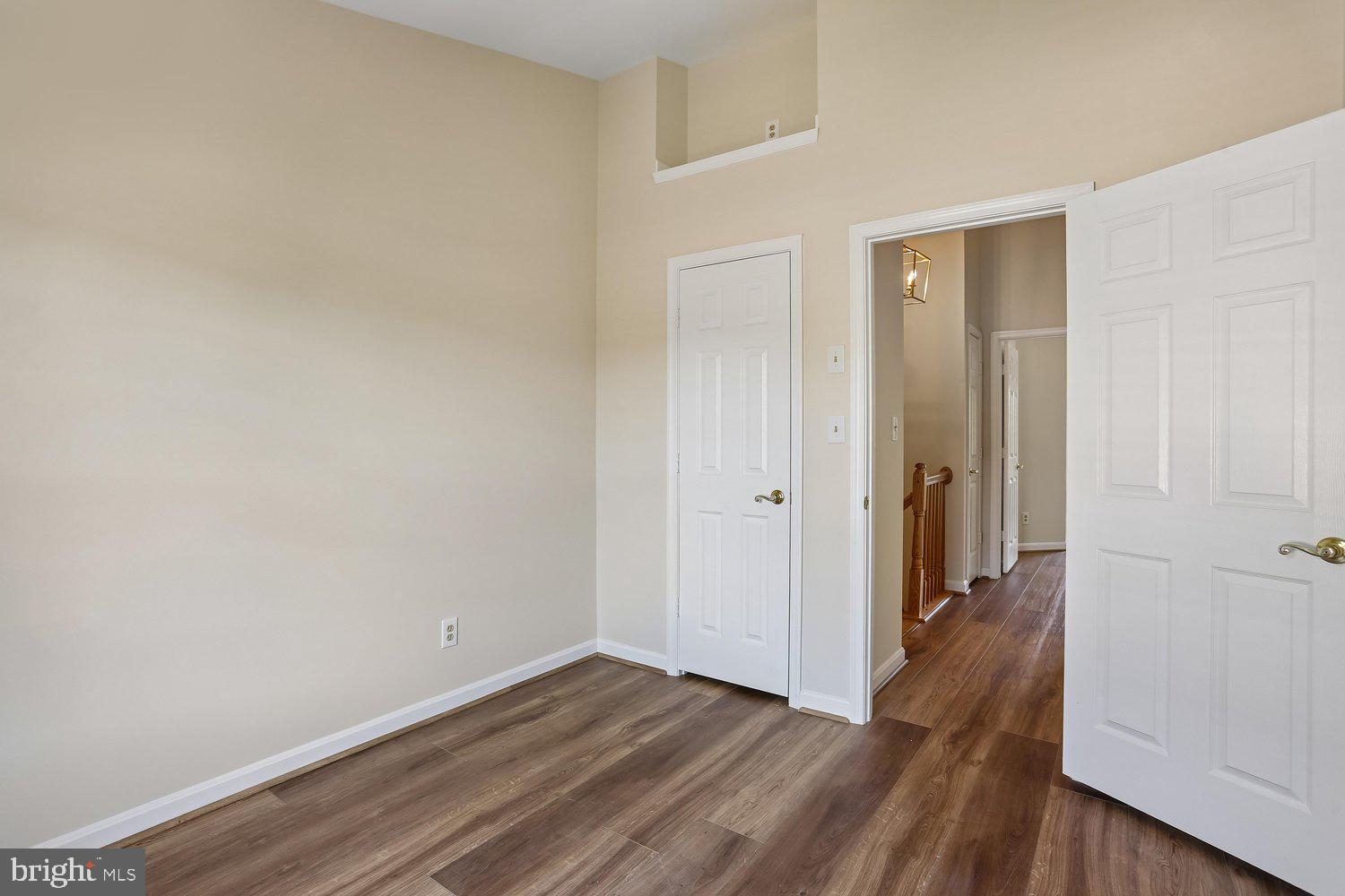 KENTLANDS - Residential