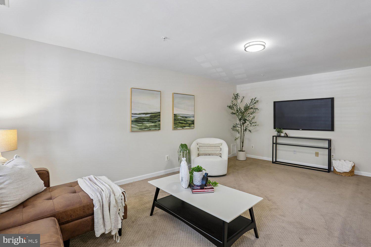 KENTLANDS - Residential