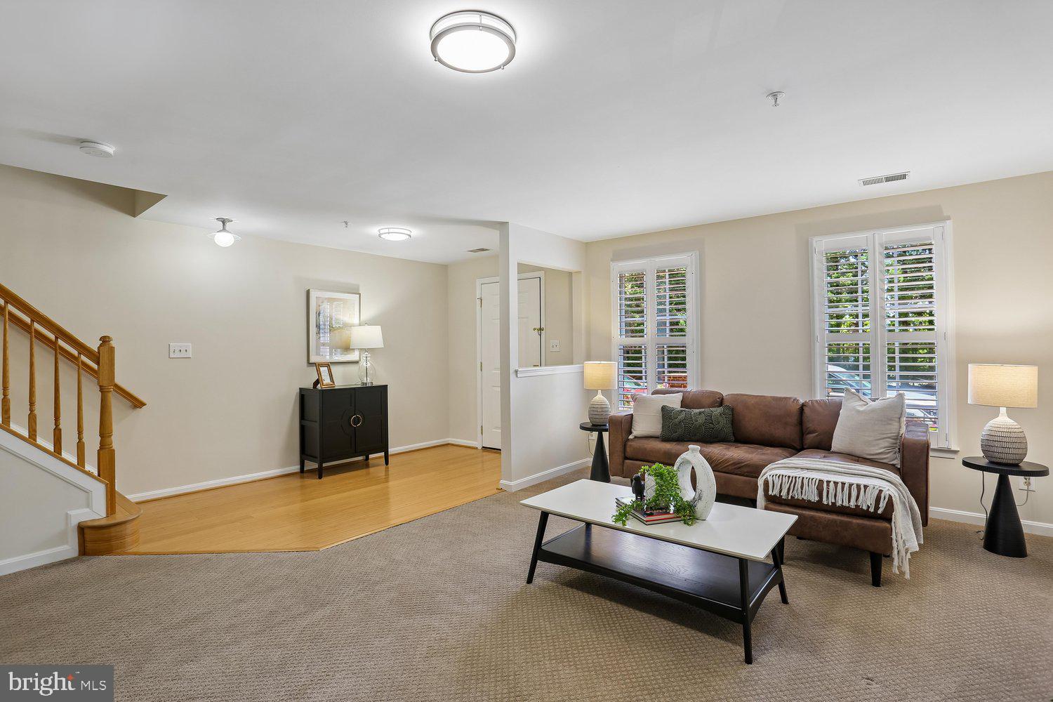 KENTLANDS - Residential