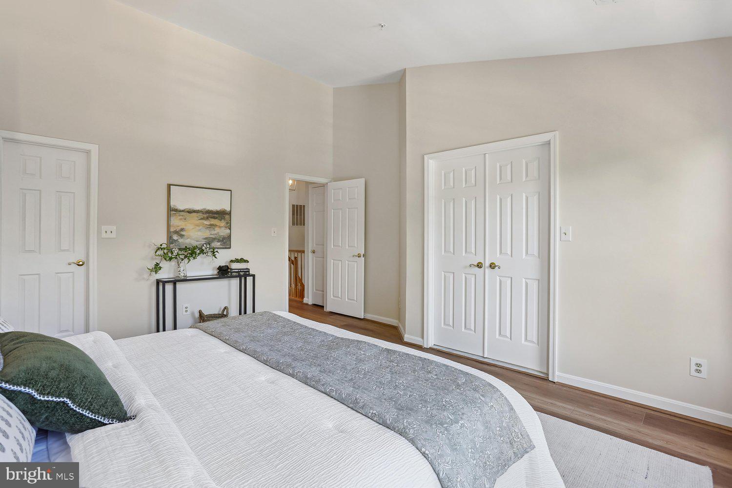 KENTLANDS - Residential