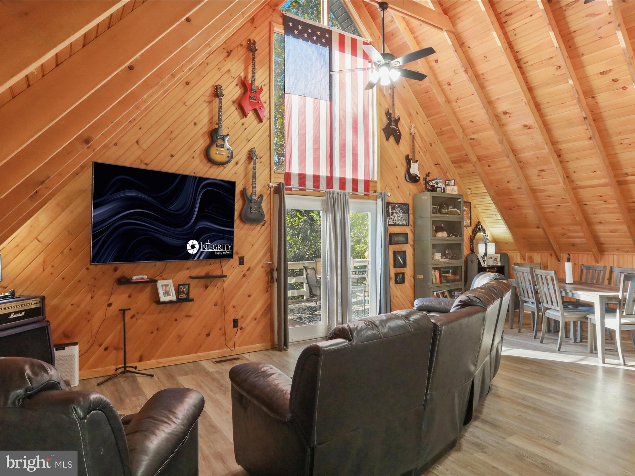 MOUNTAIN VIEW - Residential