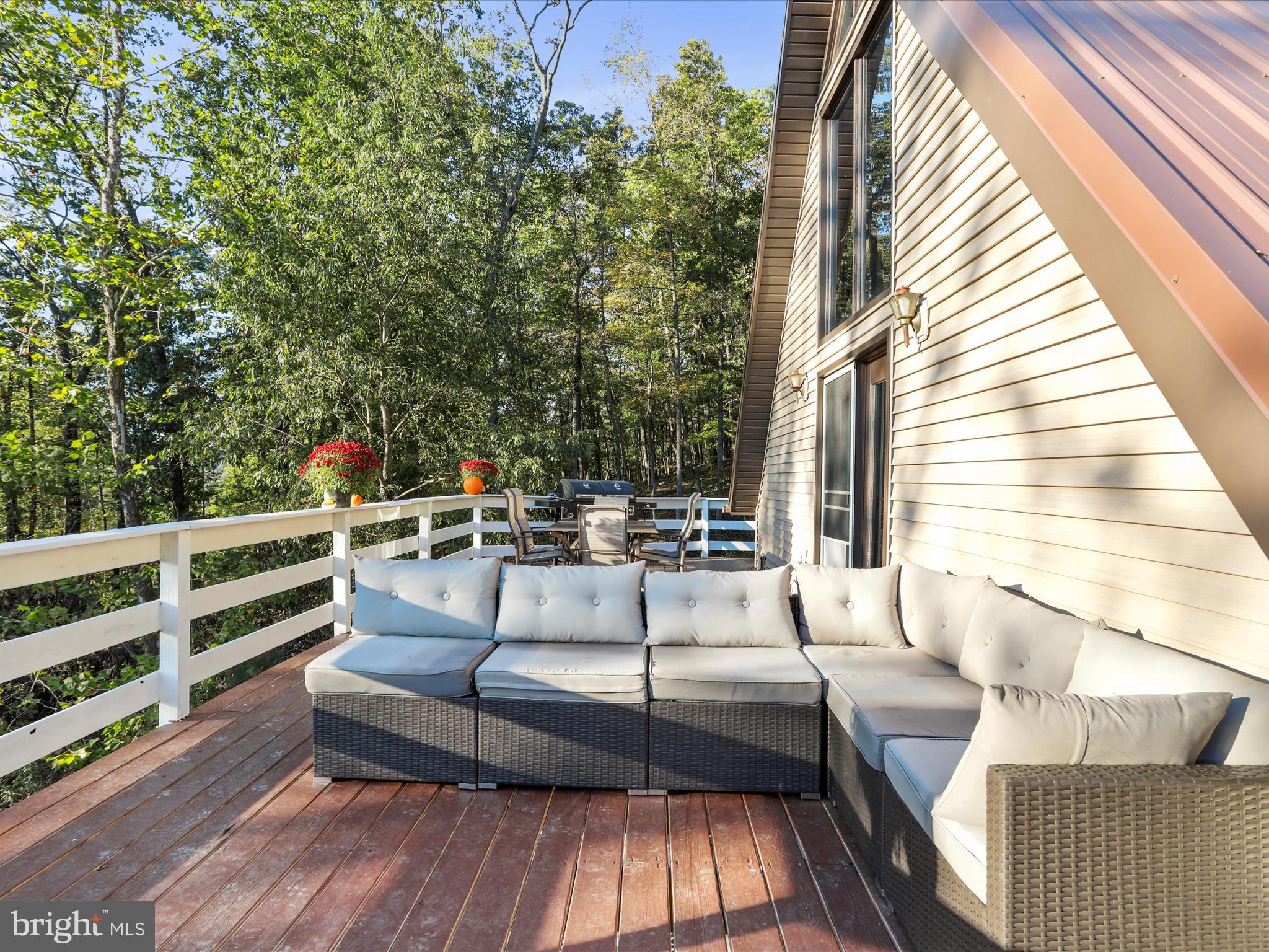 MOUNTAIN VIEW - Residential