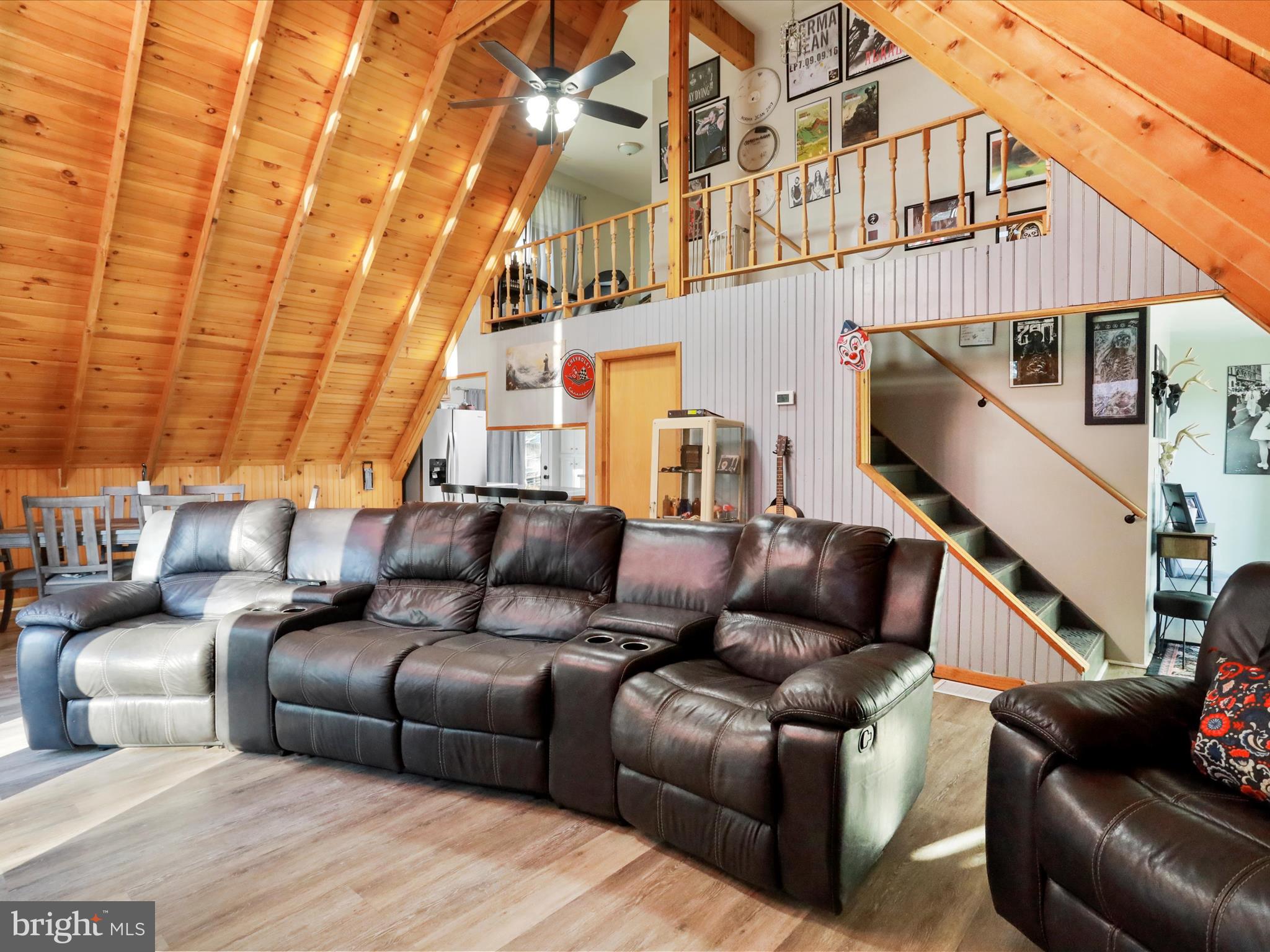 MOUNTAIN VIEW - Residential