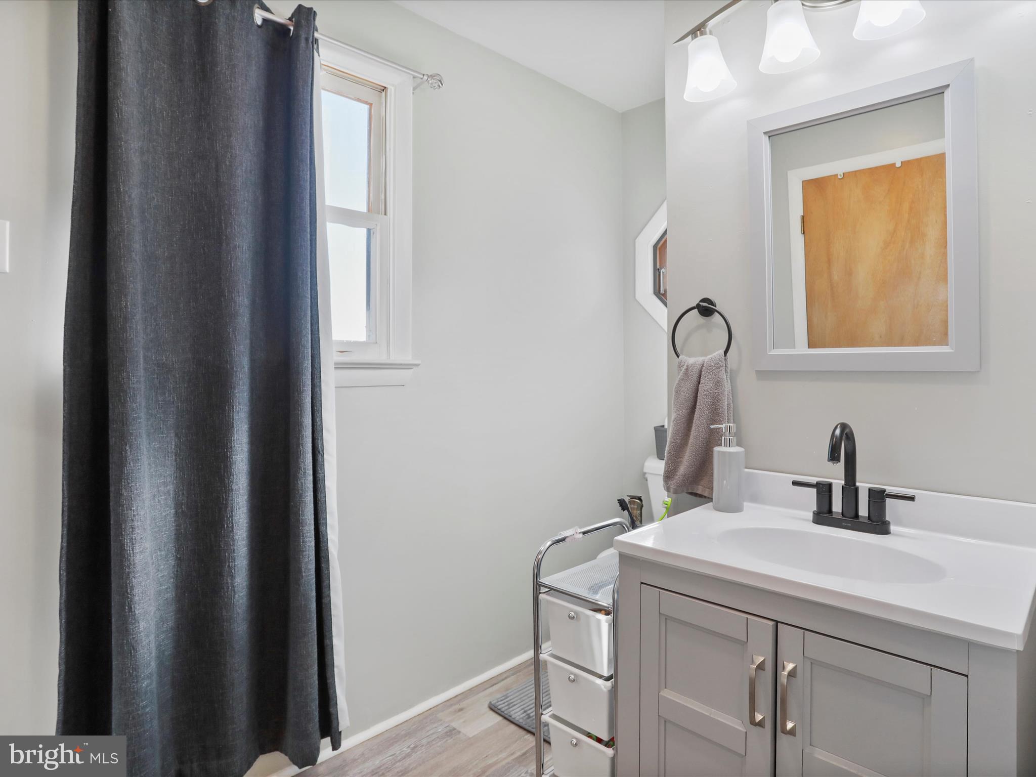 MOUNTAIN VIEW - Residential