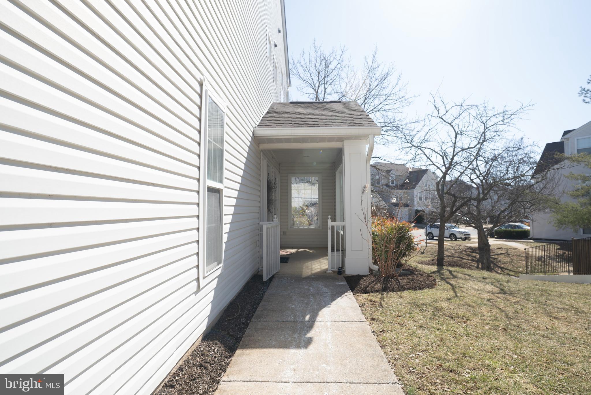 6607 NETTIES LANE 1601