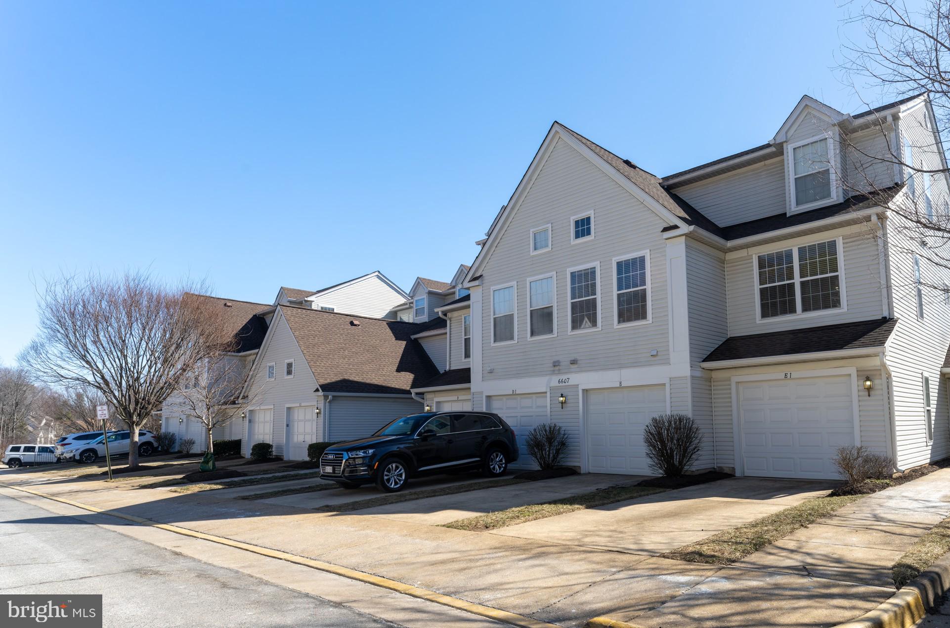 6607 NETTIES LANE 1601