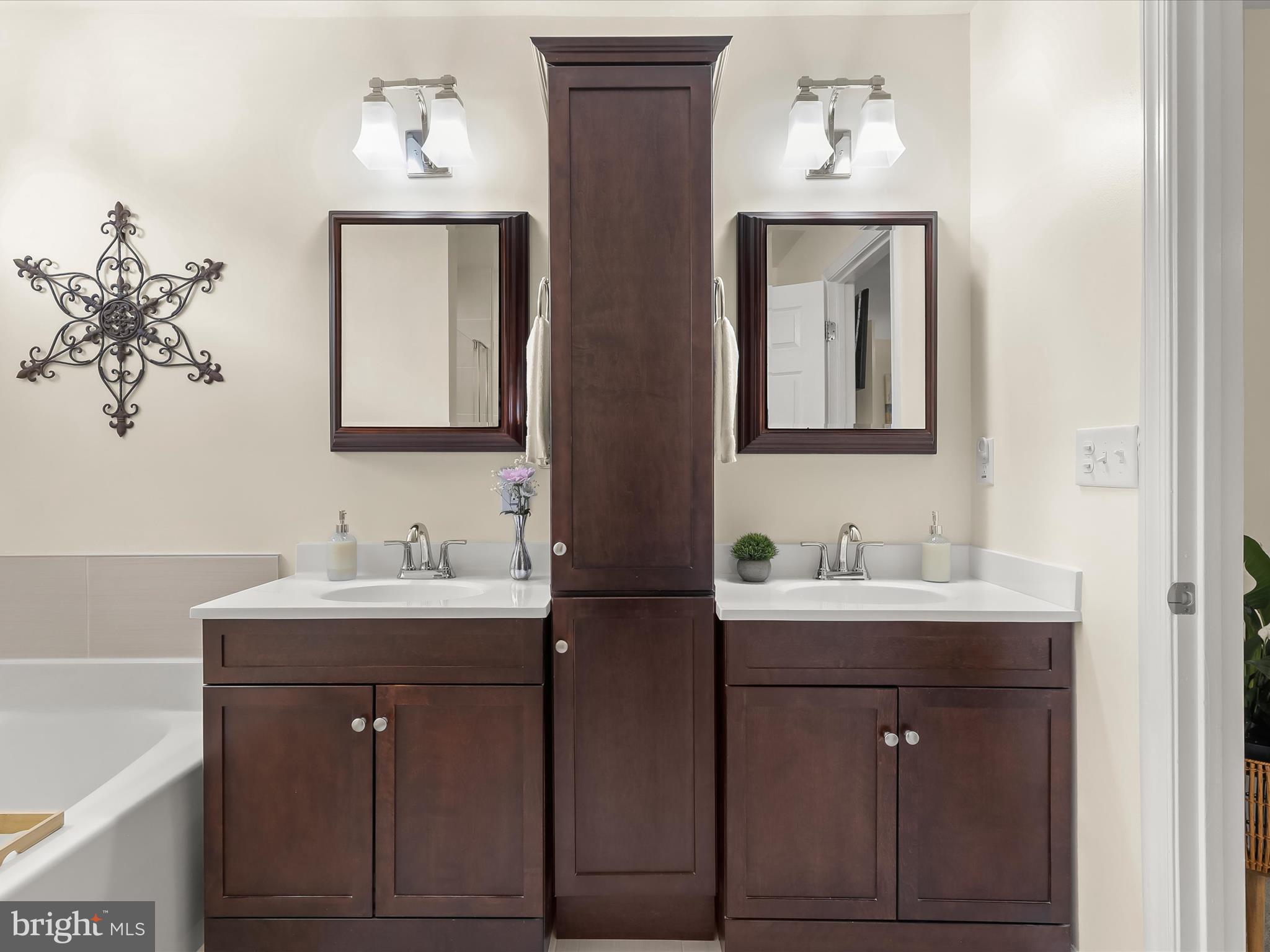 BAY VIEW ESTATES - Residential