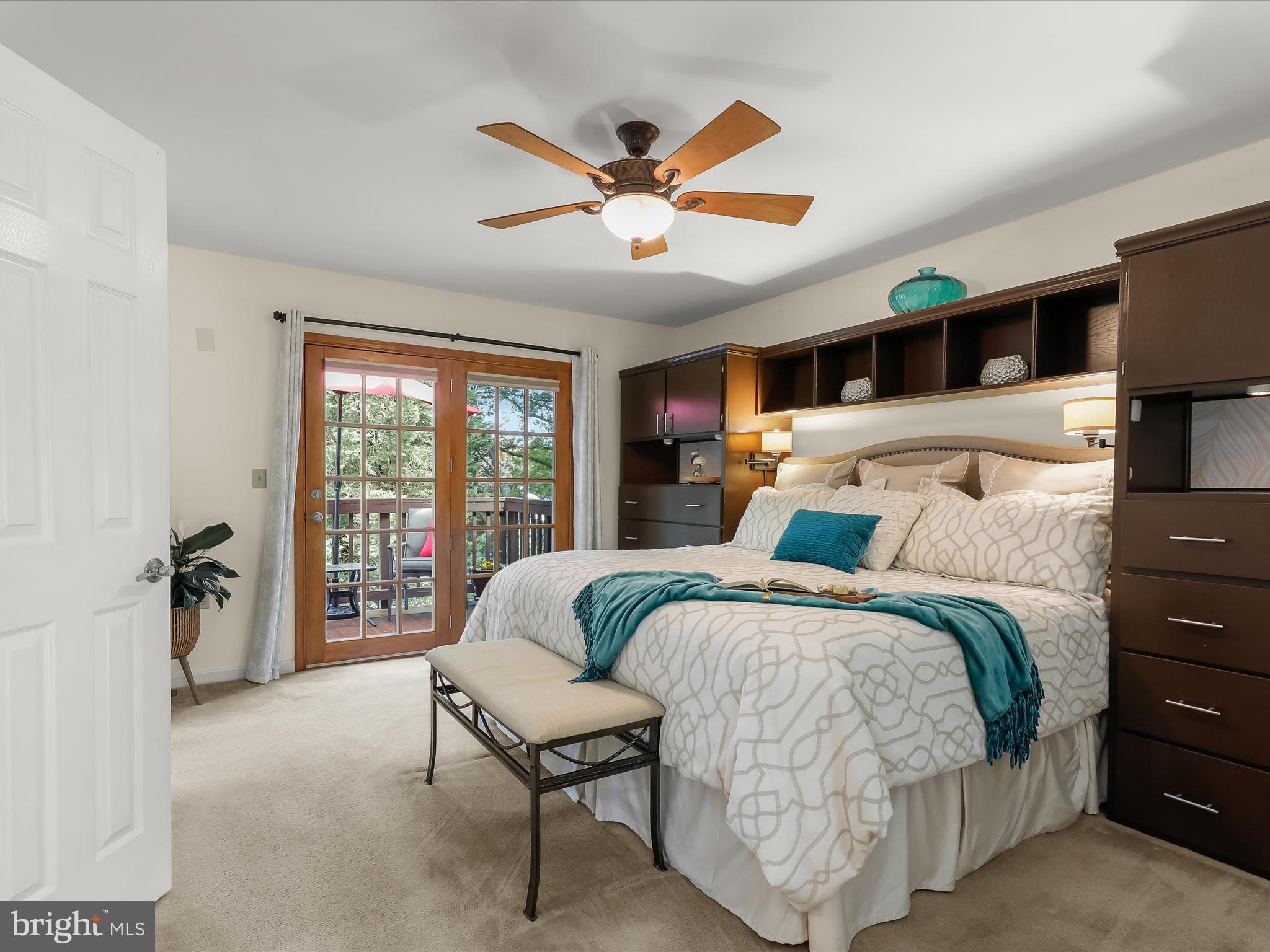 BAY VIEW ESTATES - Residential