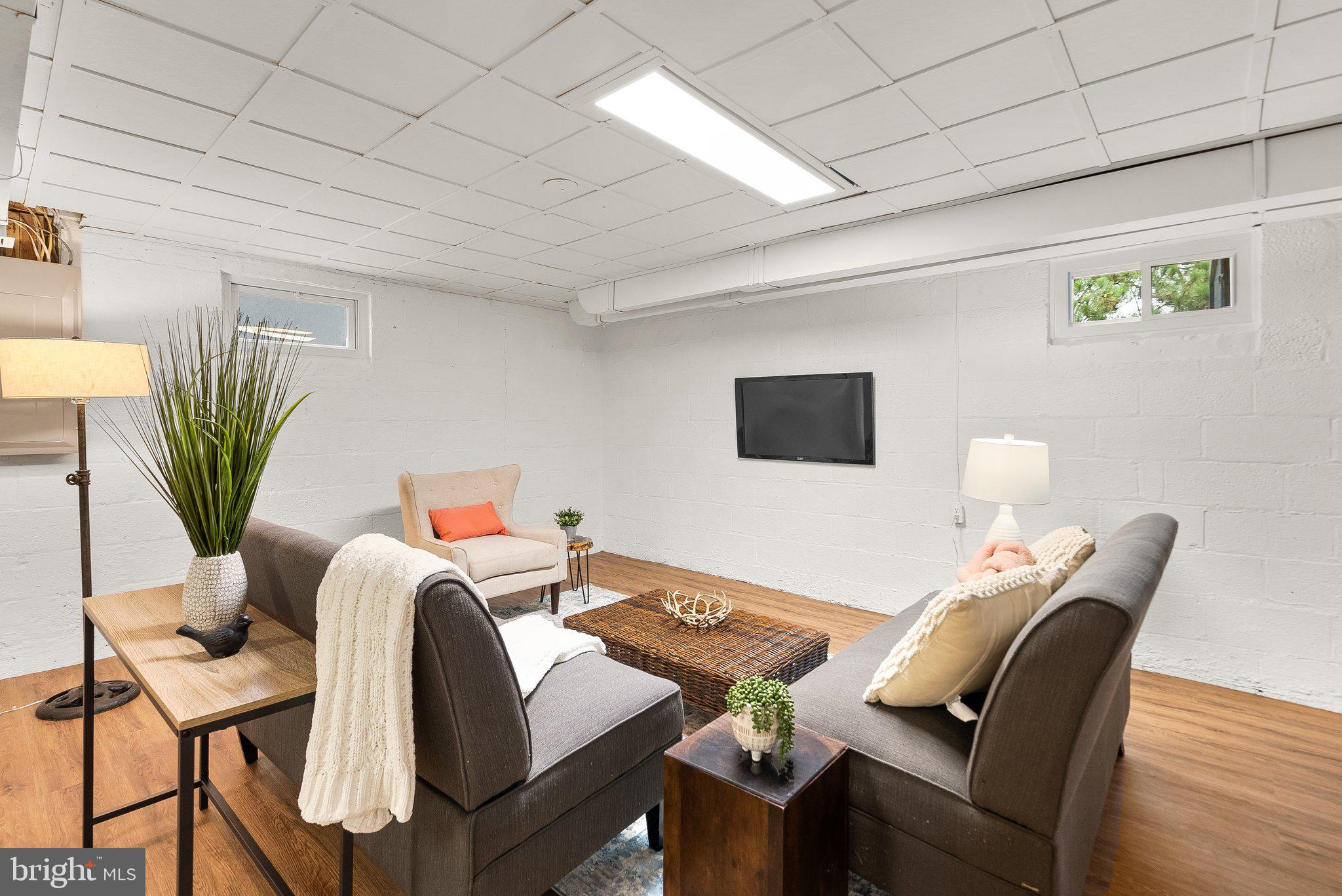 RIGGS TERRACE - Residential