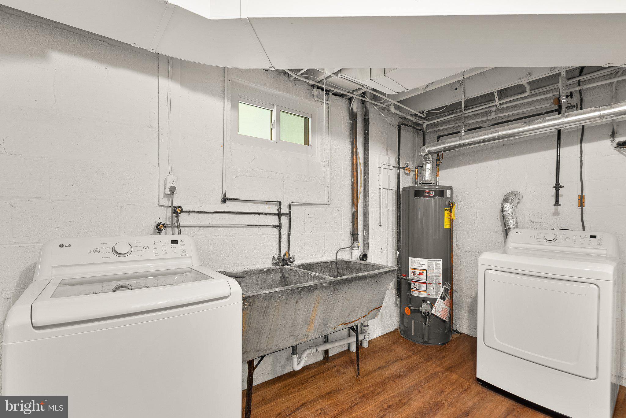 RIGGS TERRACE - Residential