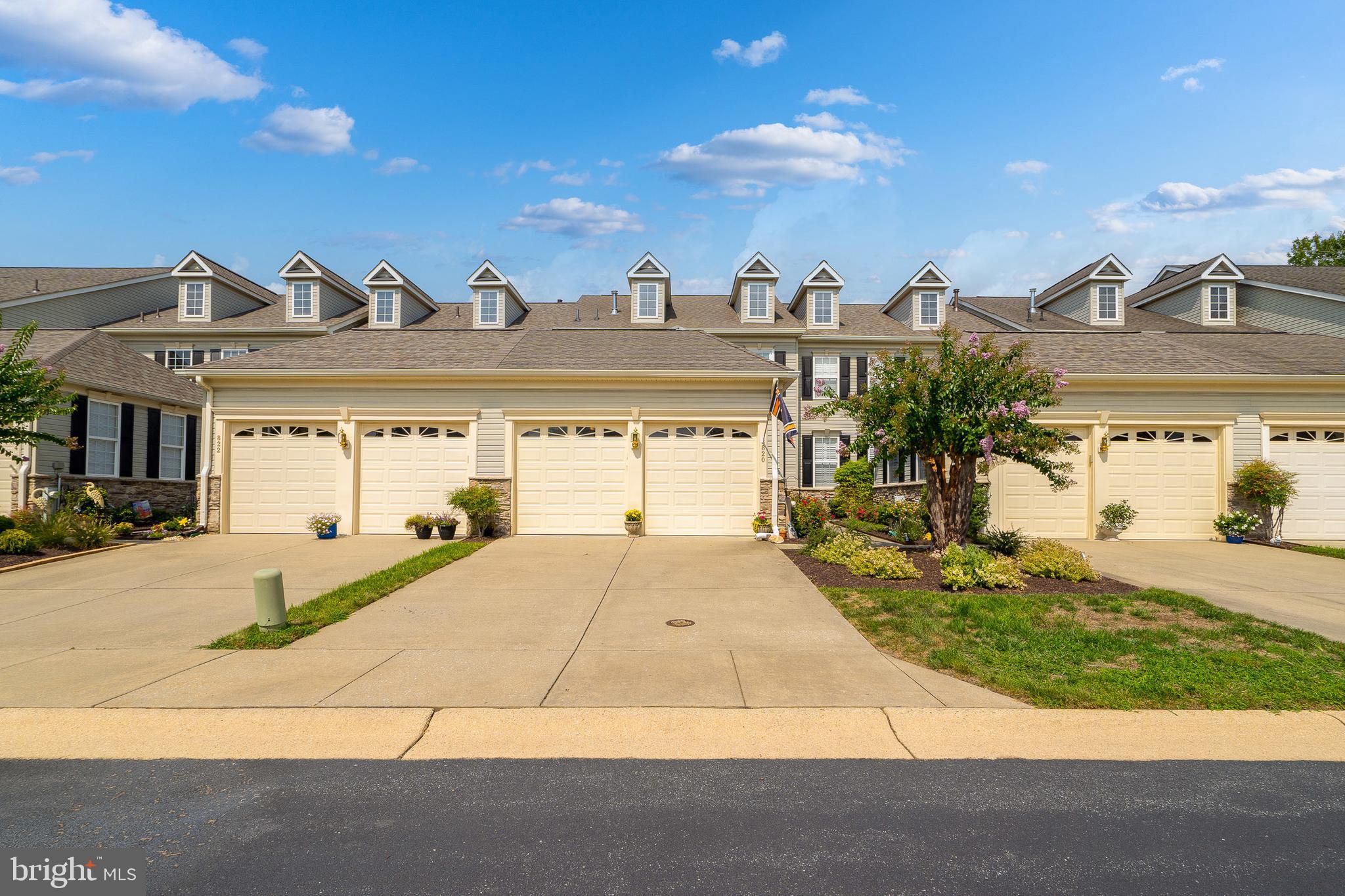 PINEY ORCHARD - Residential