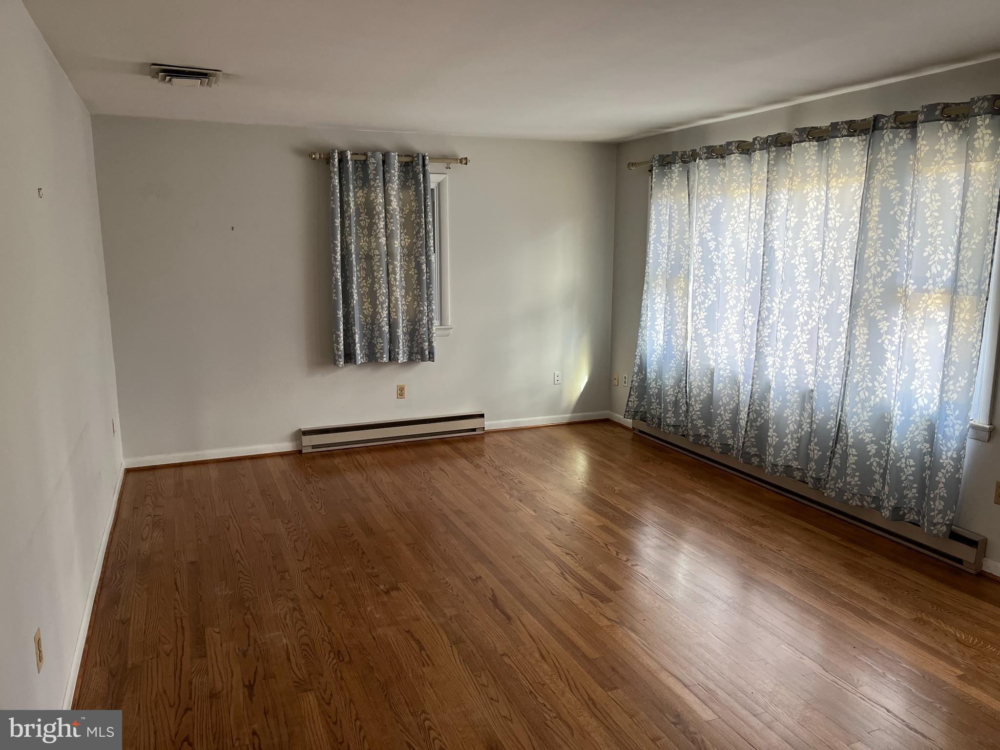 HUNTING HILLS ESTATES - Residential Lease