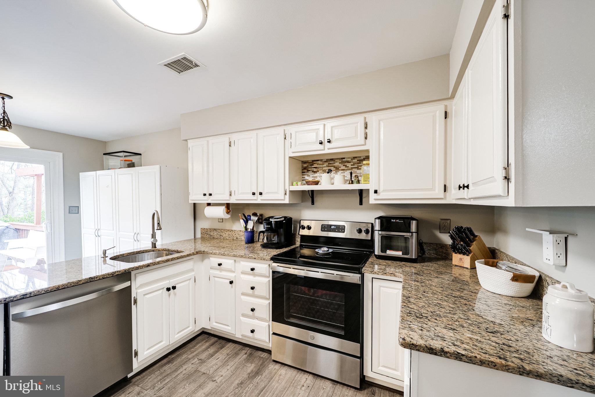 KINGSTOWNE - Residential