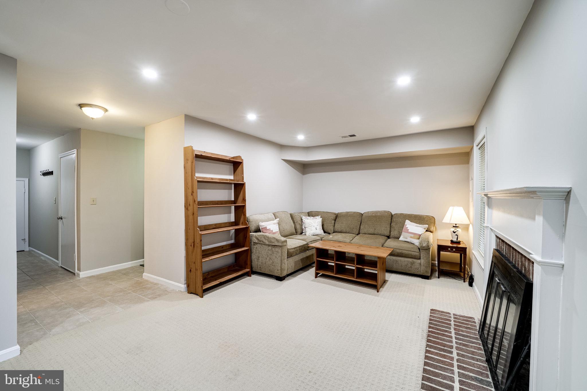 KINGSTOWNE - Residential