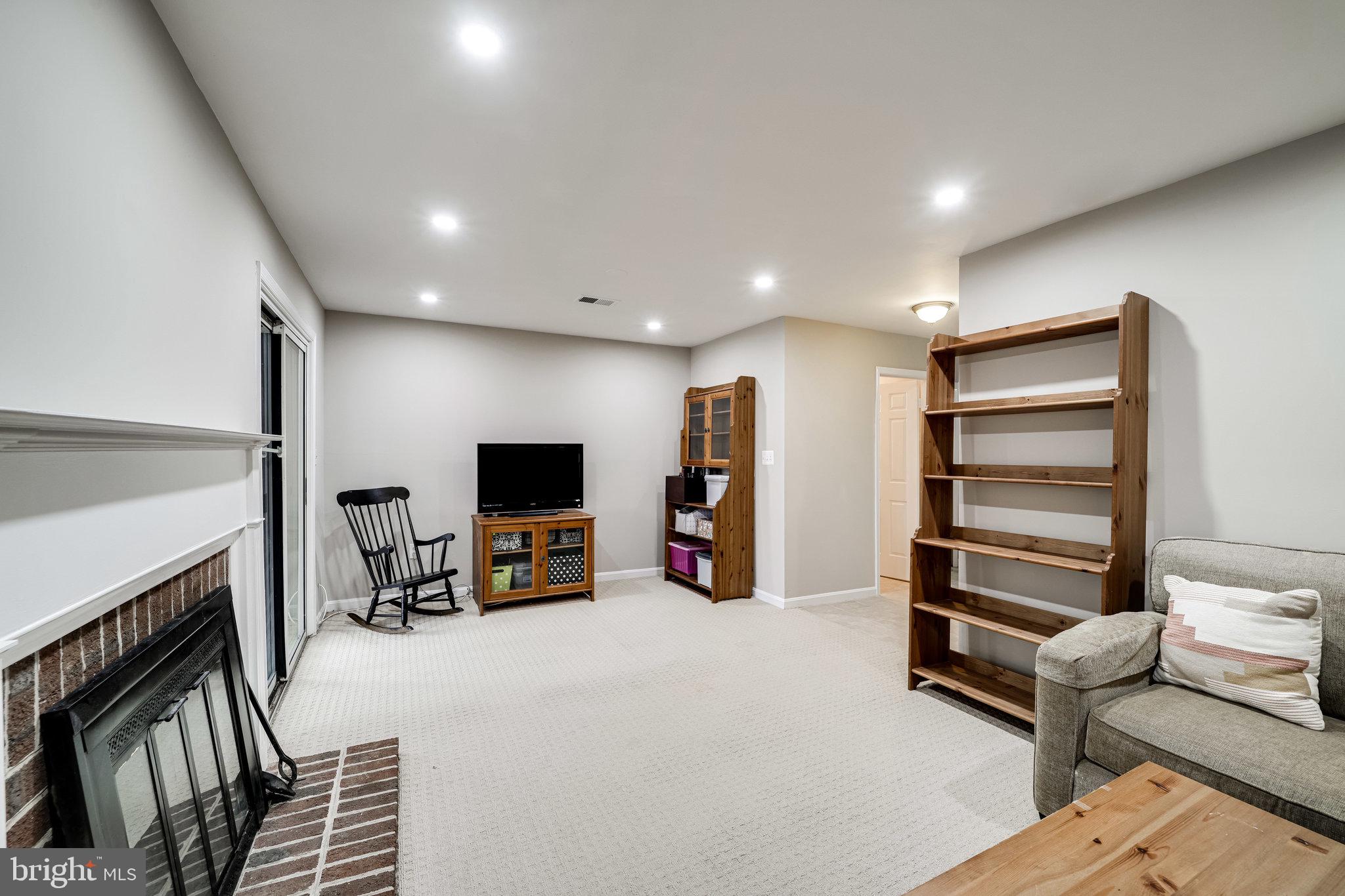 KINGSTOWNE - Residential