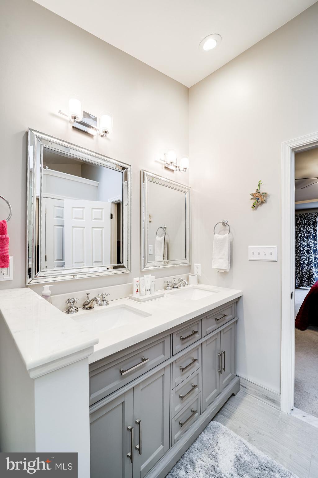 KINGSTOWNE - Residential