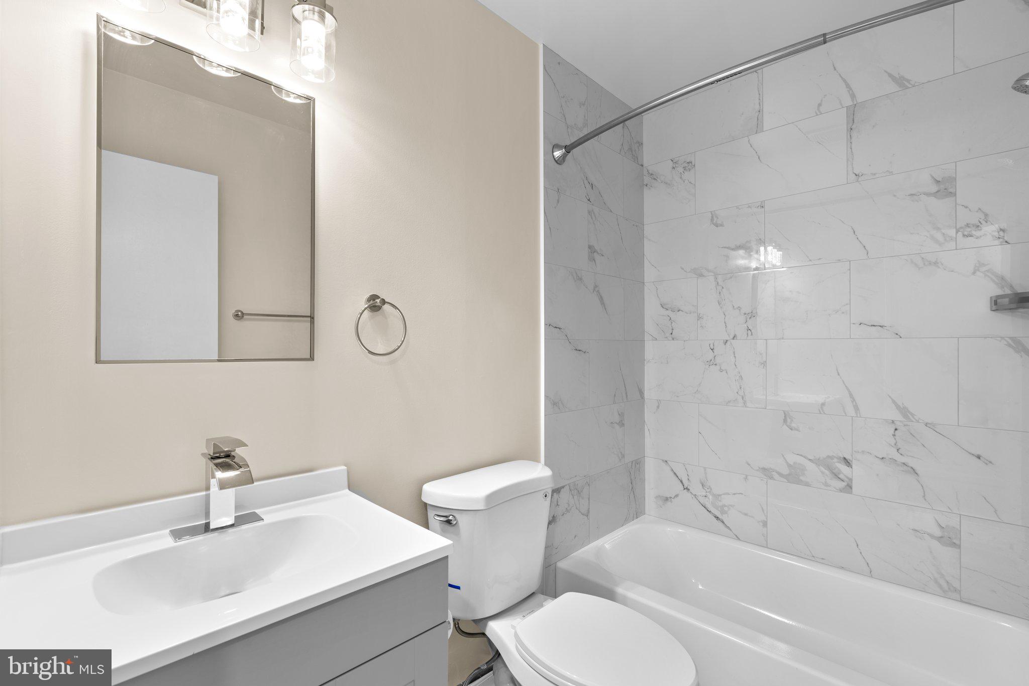 CLUBSIDE - Residential