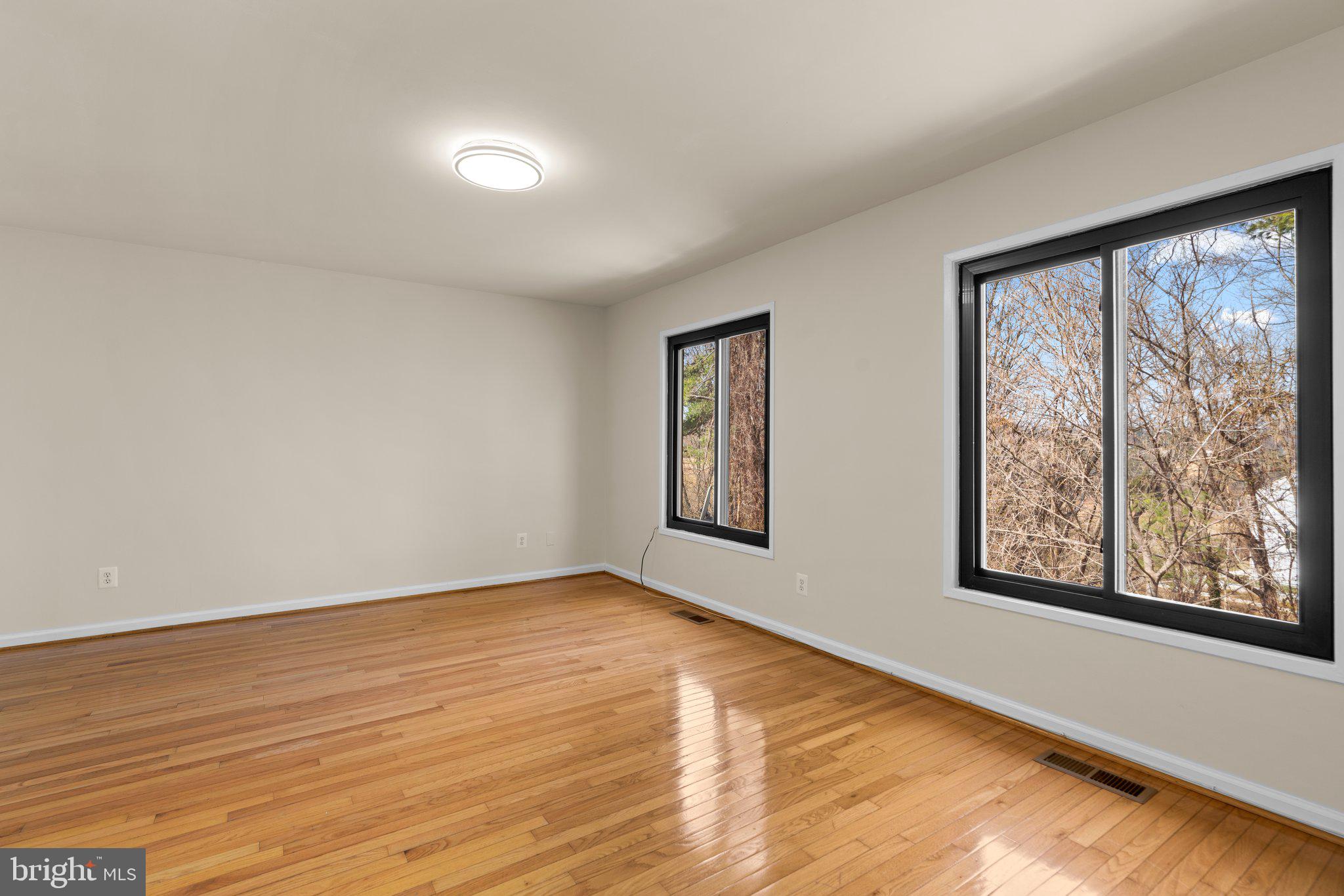 CLUBSIDE - Residential