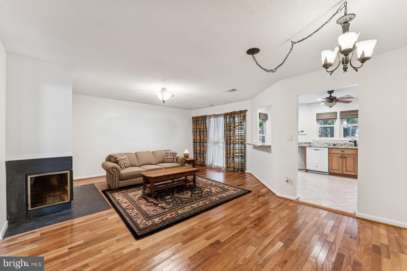 THE COVE - Residential Lease