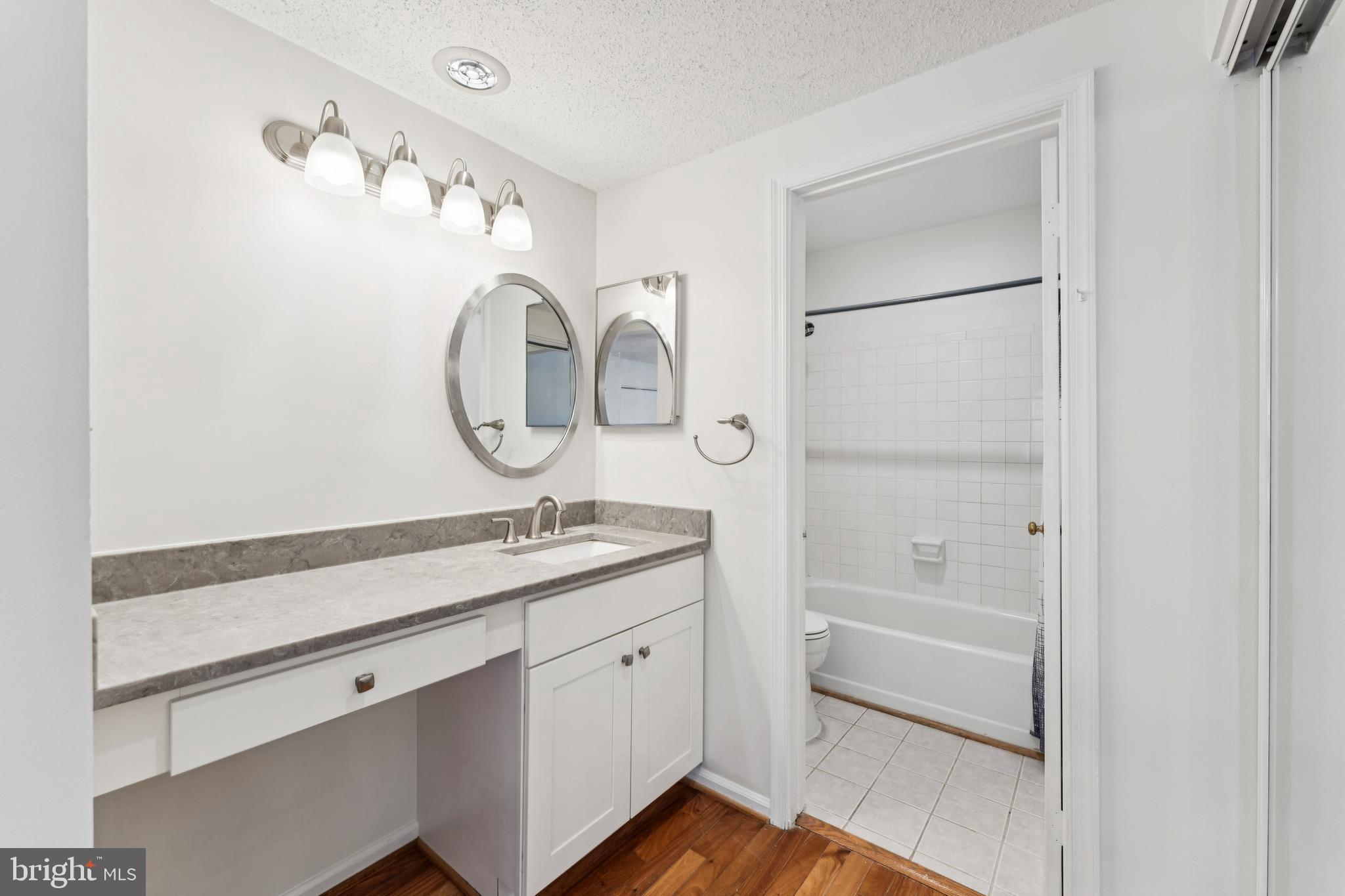 THE COVE - Residential Lease