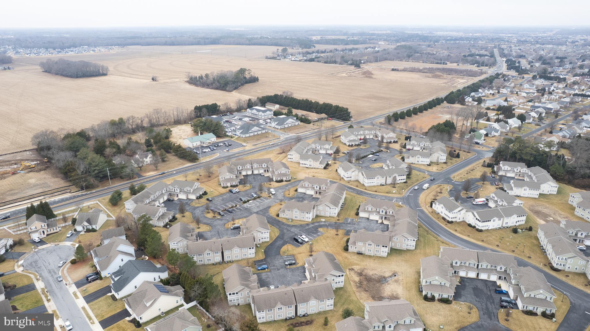 WOODS COVE - Residential