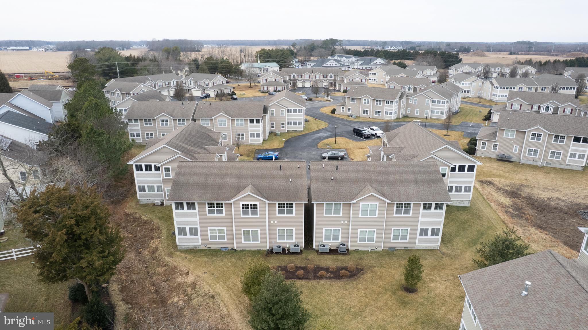 WOODS COVE - Residential