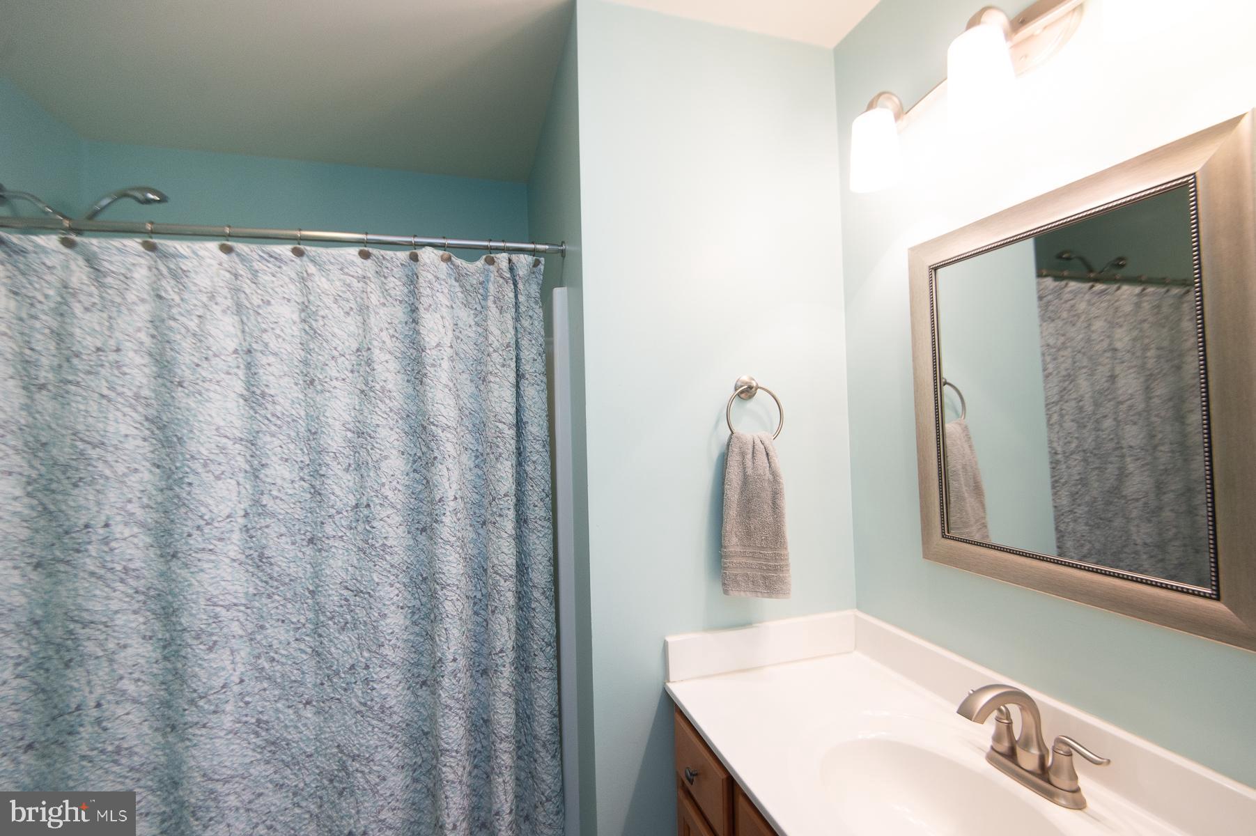 WOODS COVE - Residential