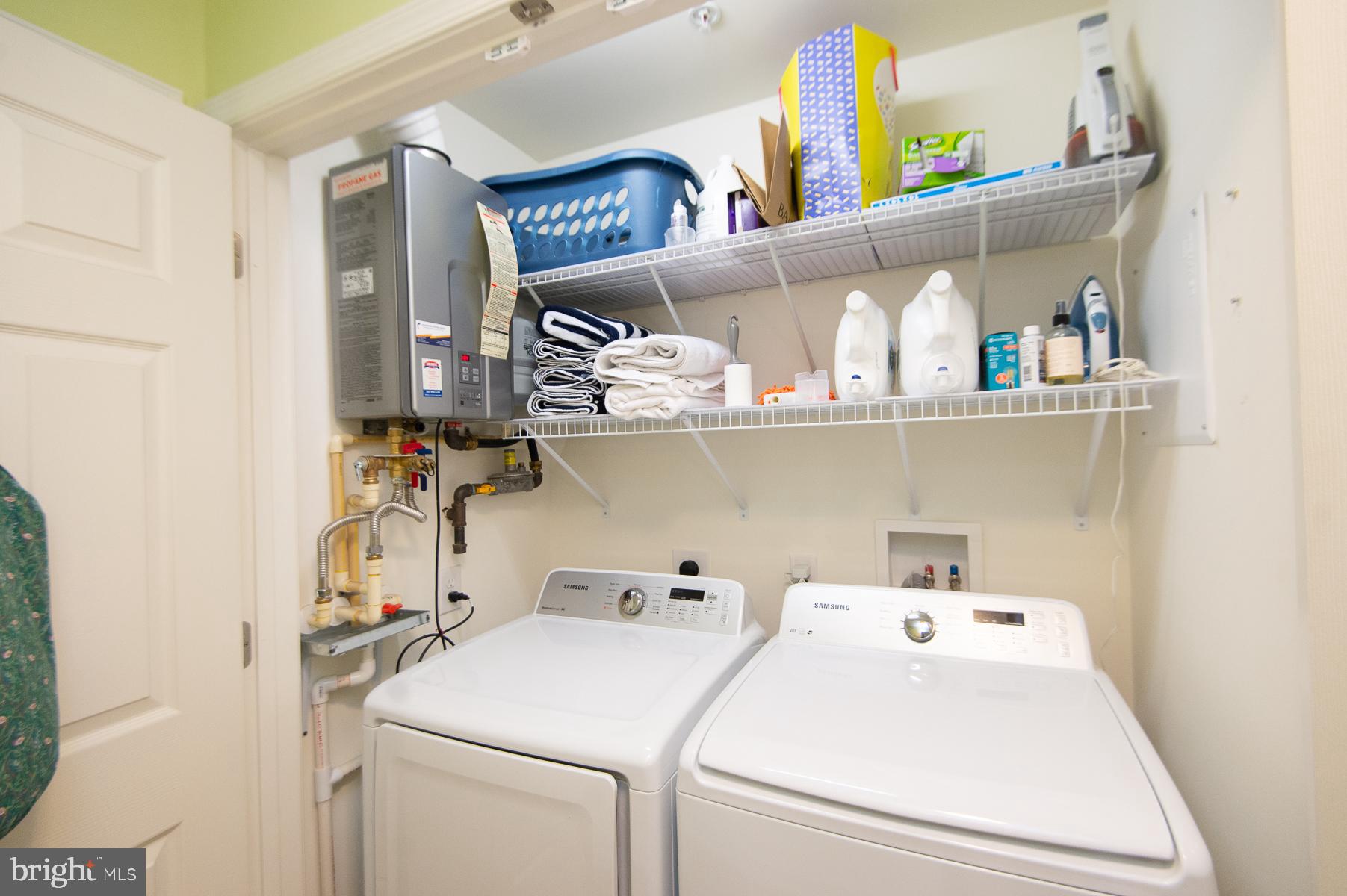 WOODS COVE - Residential